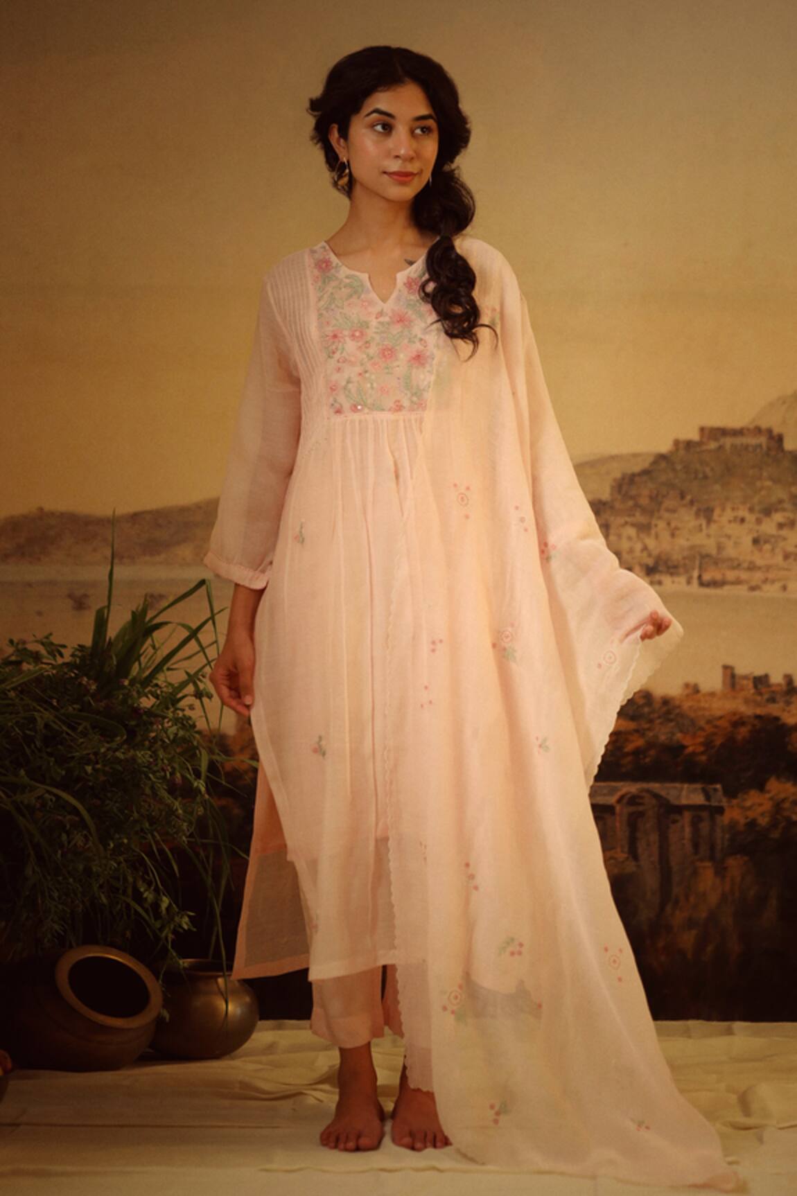 Tatwa Vineyard Pintuck Kurta & Pant Set 