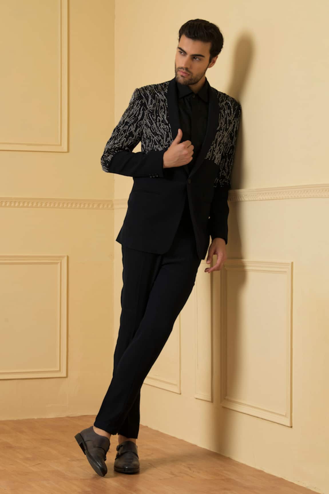 Hilo Design Brillante Embroidered Blazer & Trouser Set