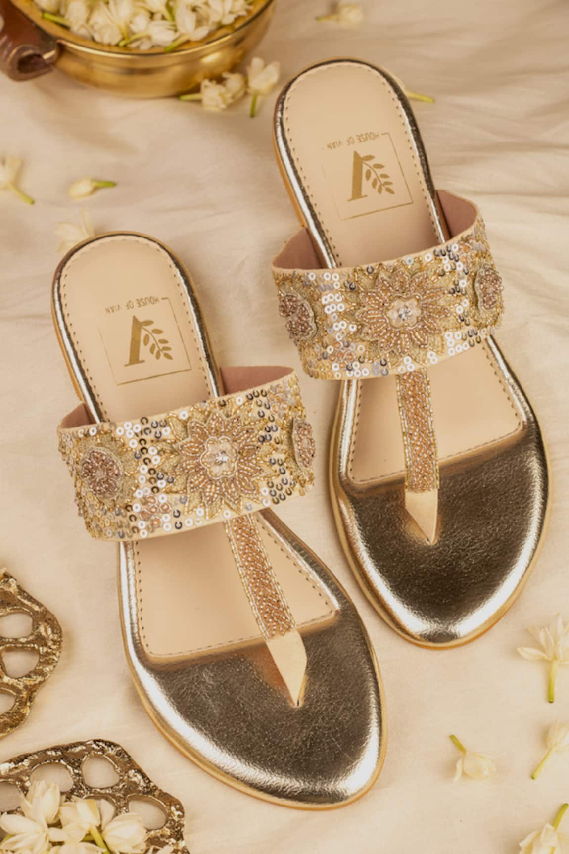 House Of Vian Zar Embellished Kolhapuri Flats