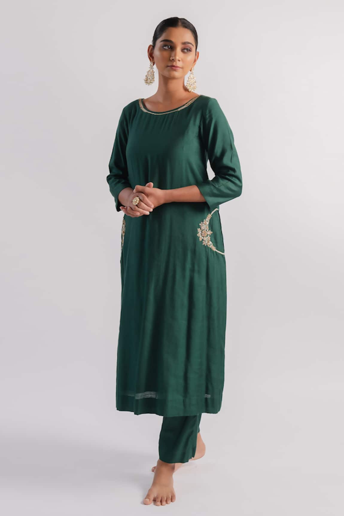 Tussah by Siddhi Shah Neck Embroidered Kurta & Pant Set