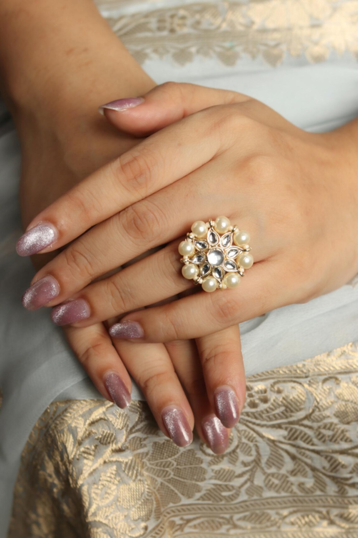 Ishhaara Jasmine Pattern Embellished Ring