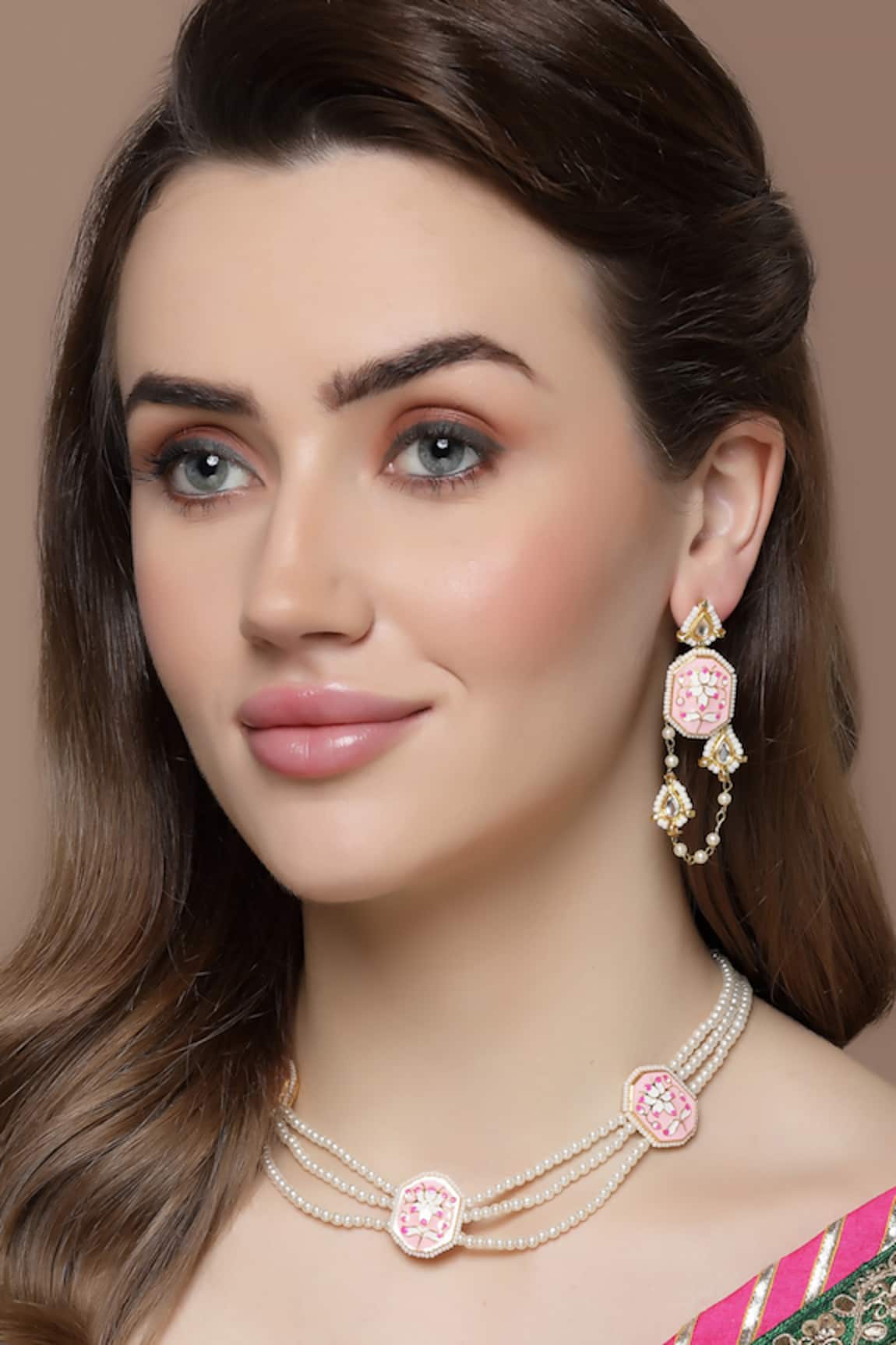 Dugran By Dugristyle Kundan Flower Embellished Necklace 