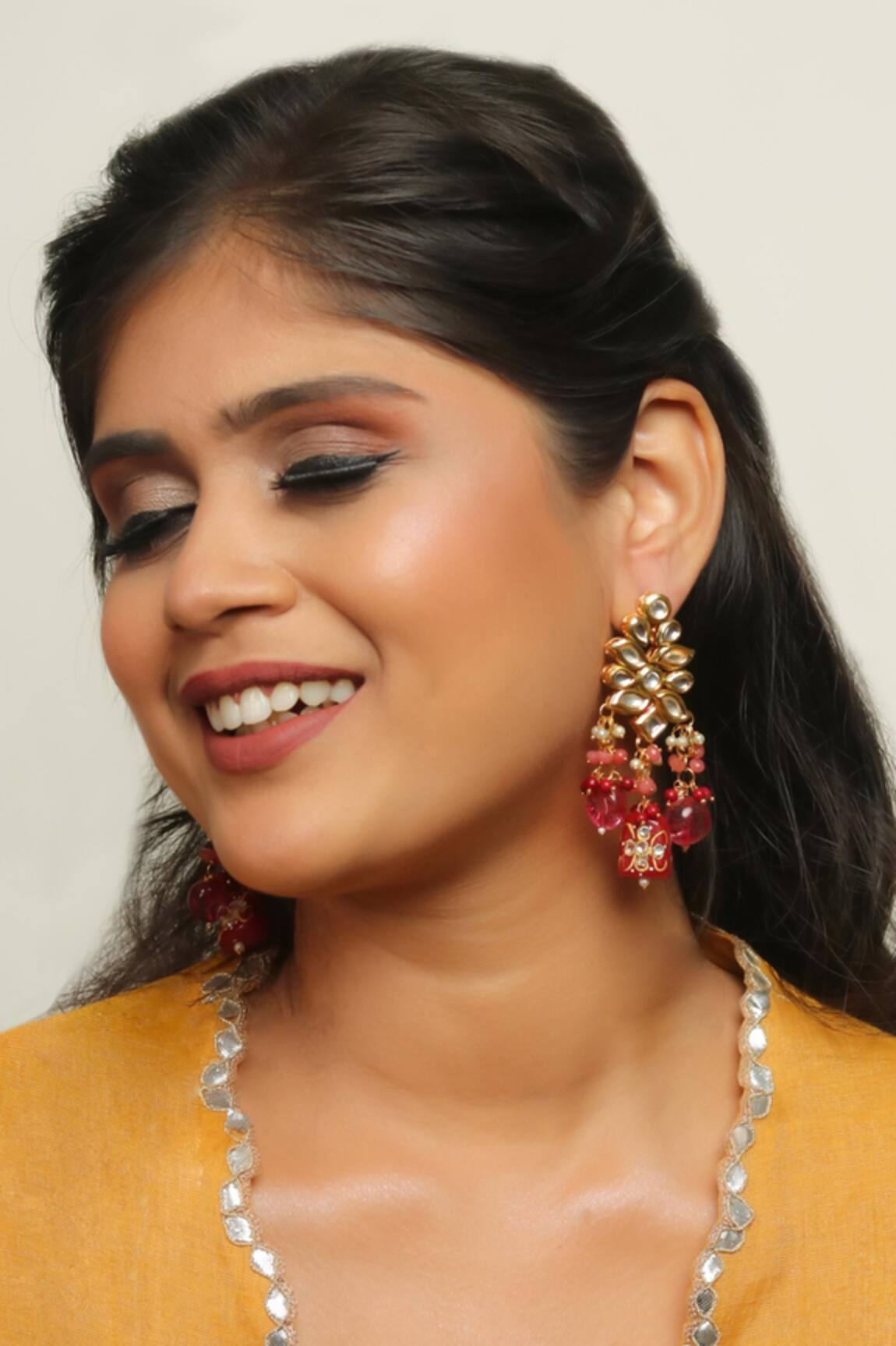 Ishhaara Flower Shaped Earrings