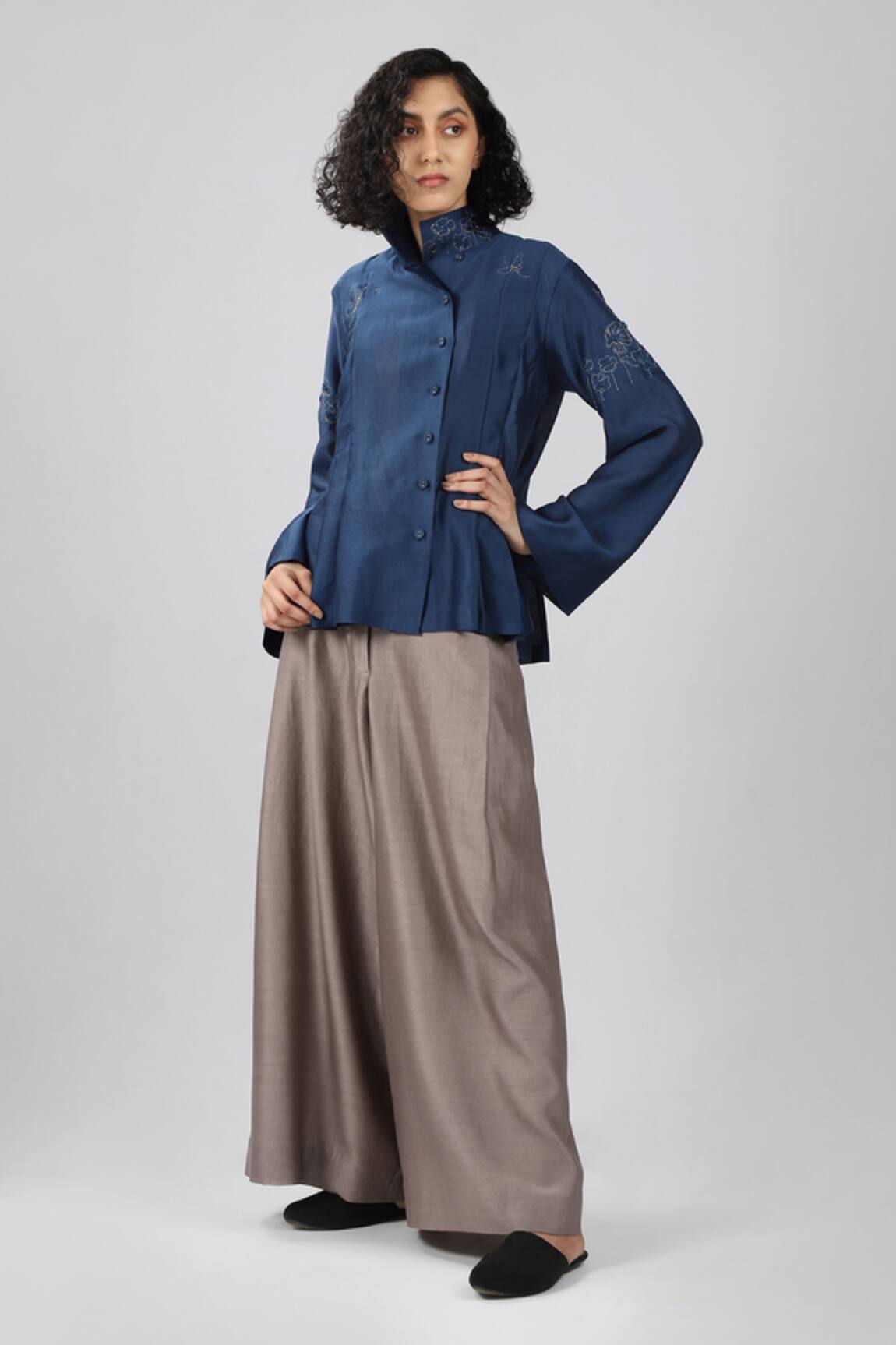 Dhi Garden Embroidered Pleated Shirt 