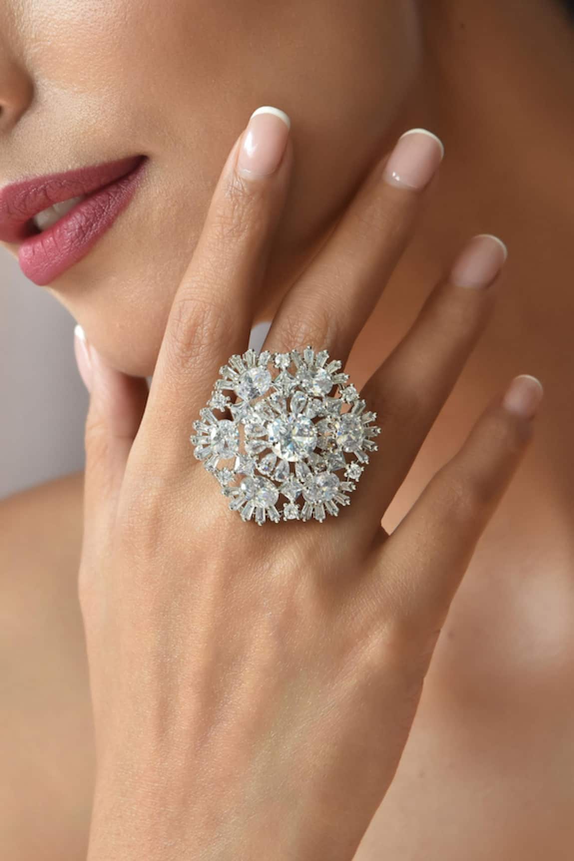 Gwacy Floral Zirconia Solitaire Ring 