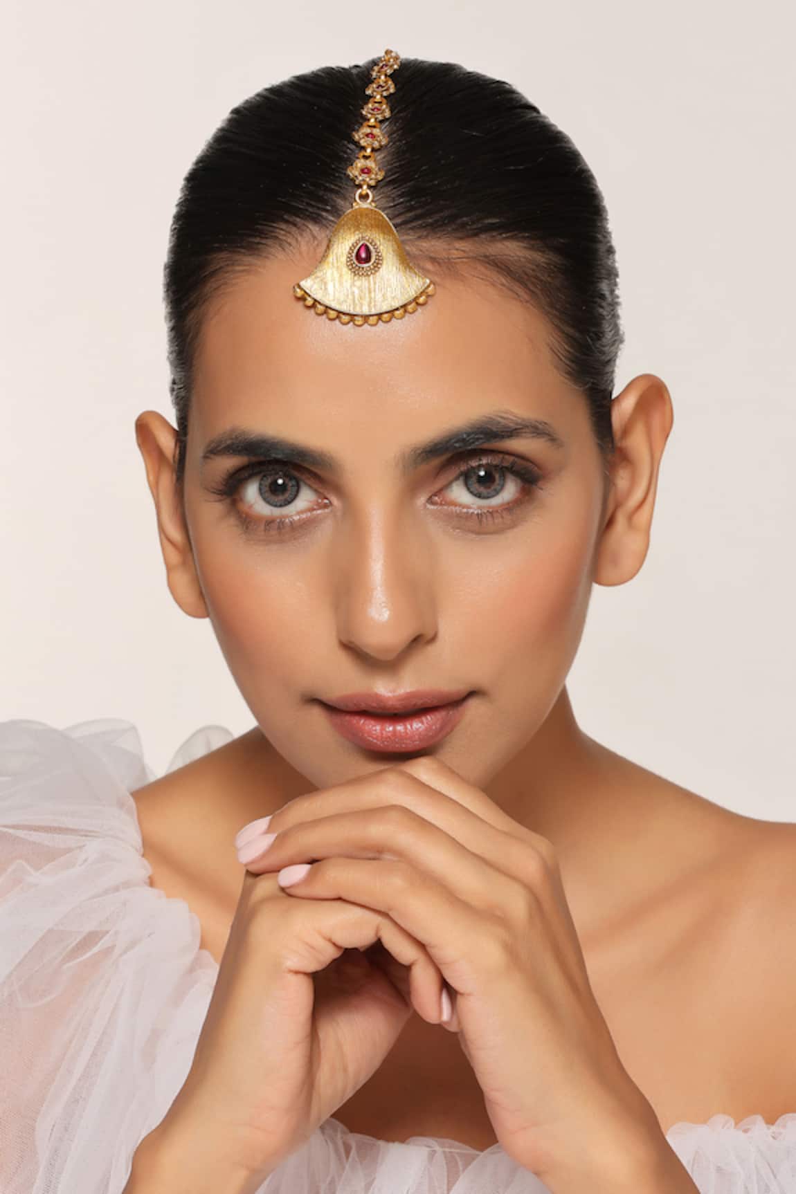 Swabhimann Stone Embellished Temple Maangtikka