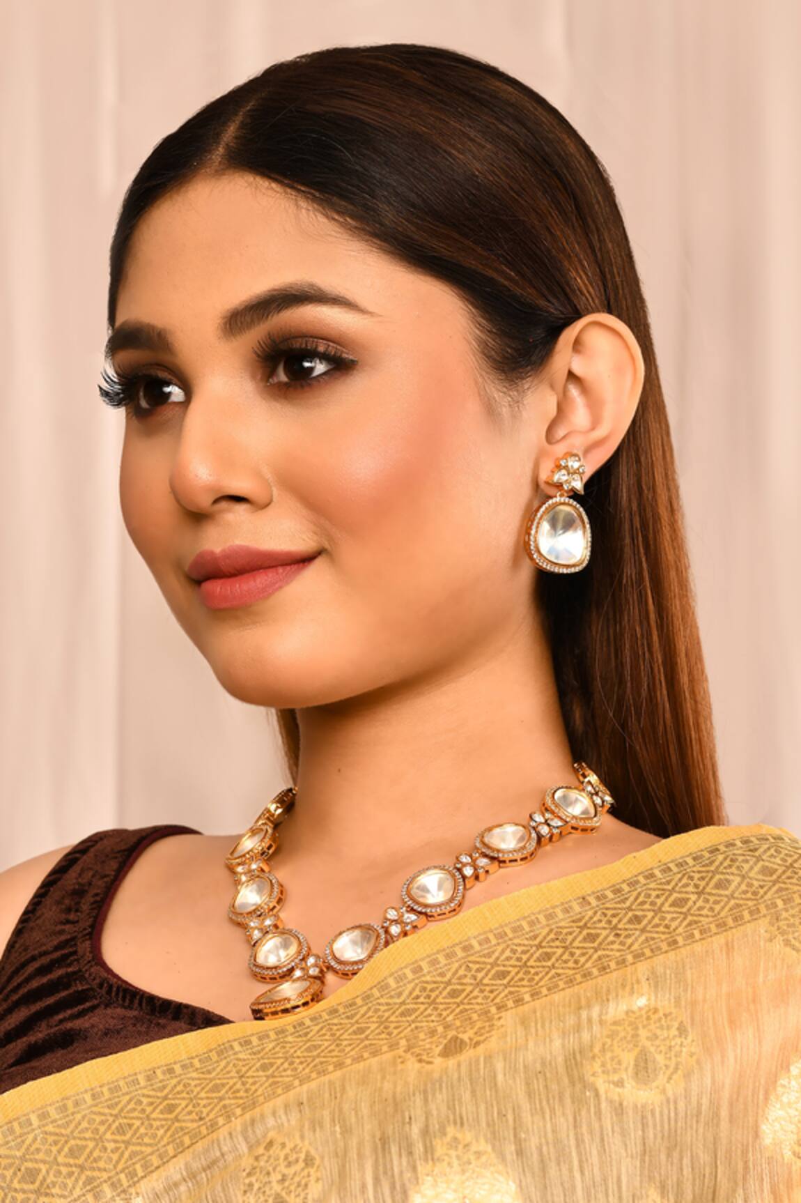 Minaki Kundan Necklace Set 