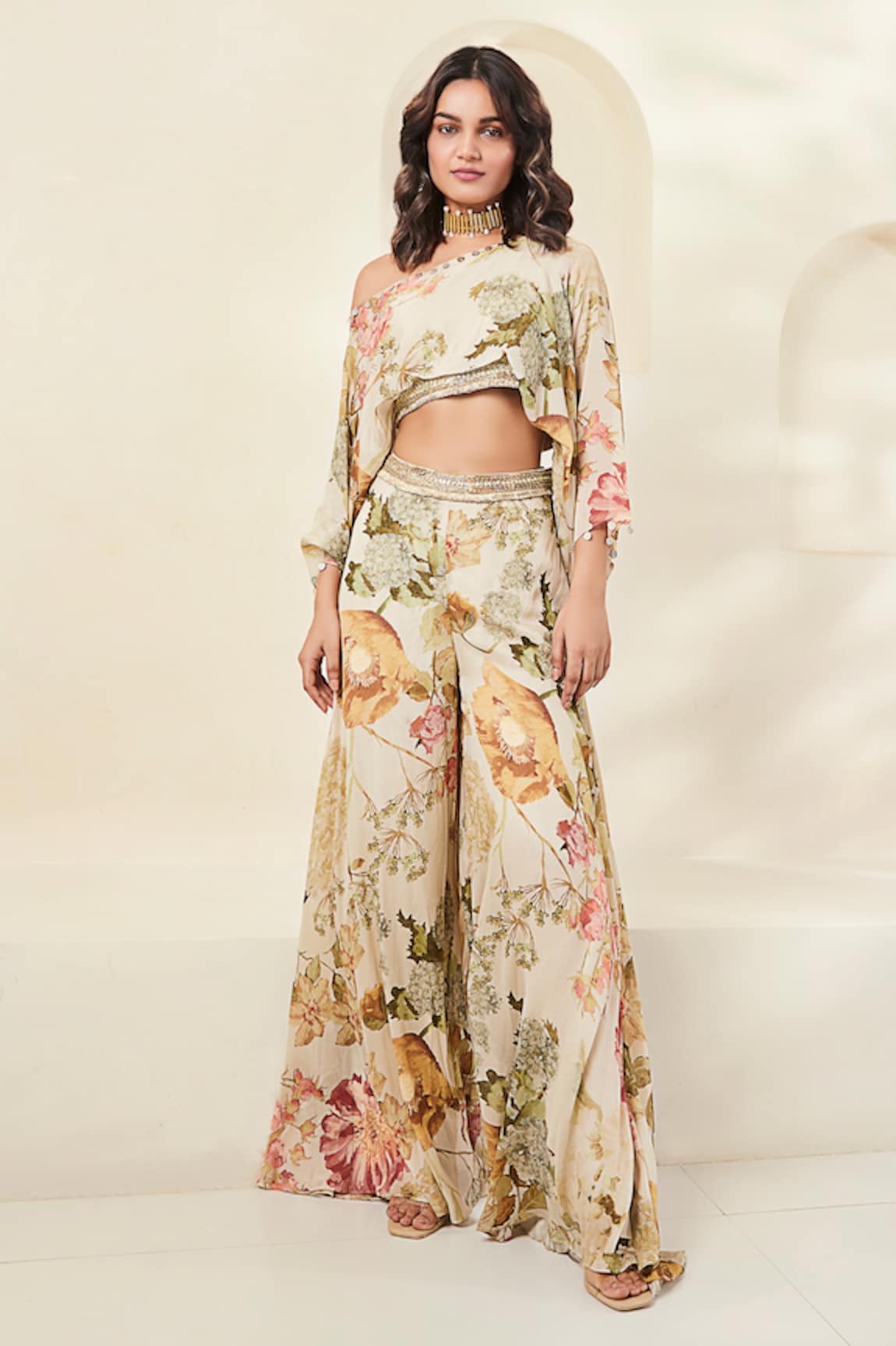 Basanti - Kapde Aur Koffee Floral Print Top With Trouser