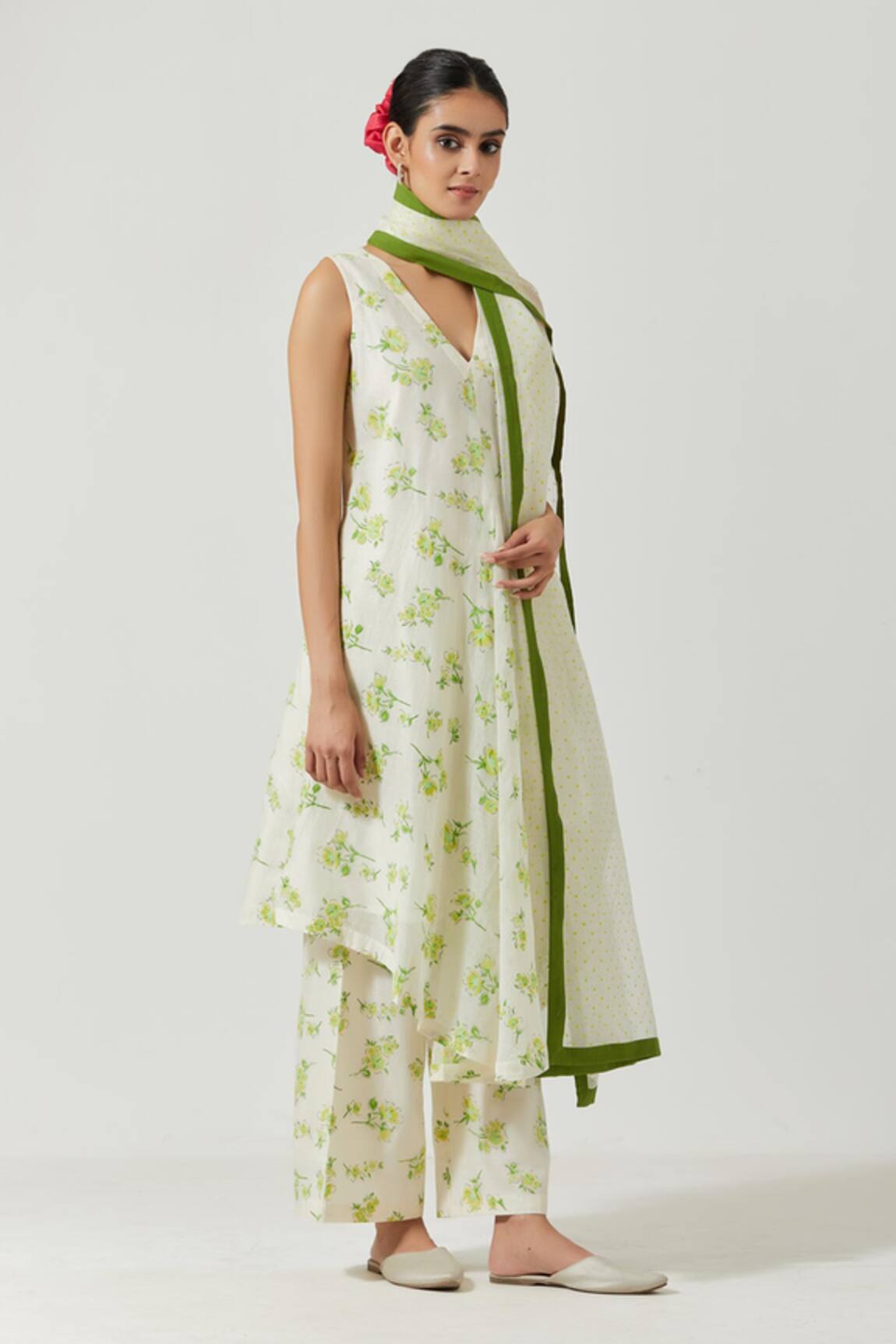 Label Earthen V Neck Kurta Set