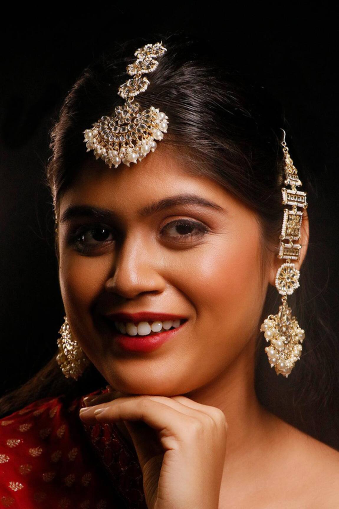 Ishhaara Kundan Geometric & Floral Motif Earrings Set