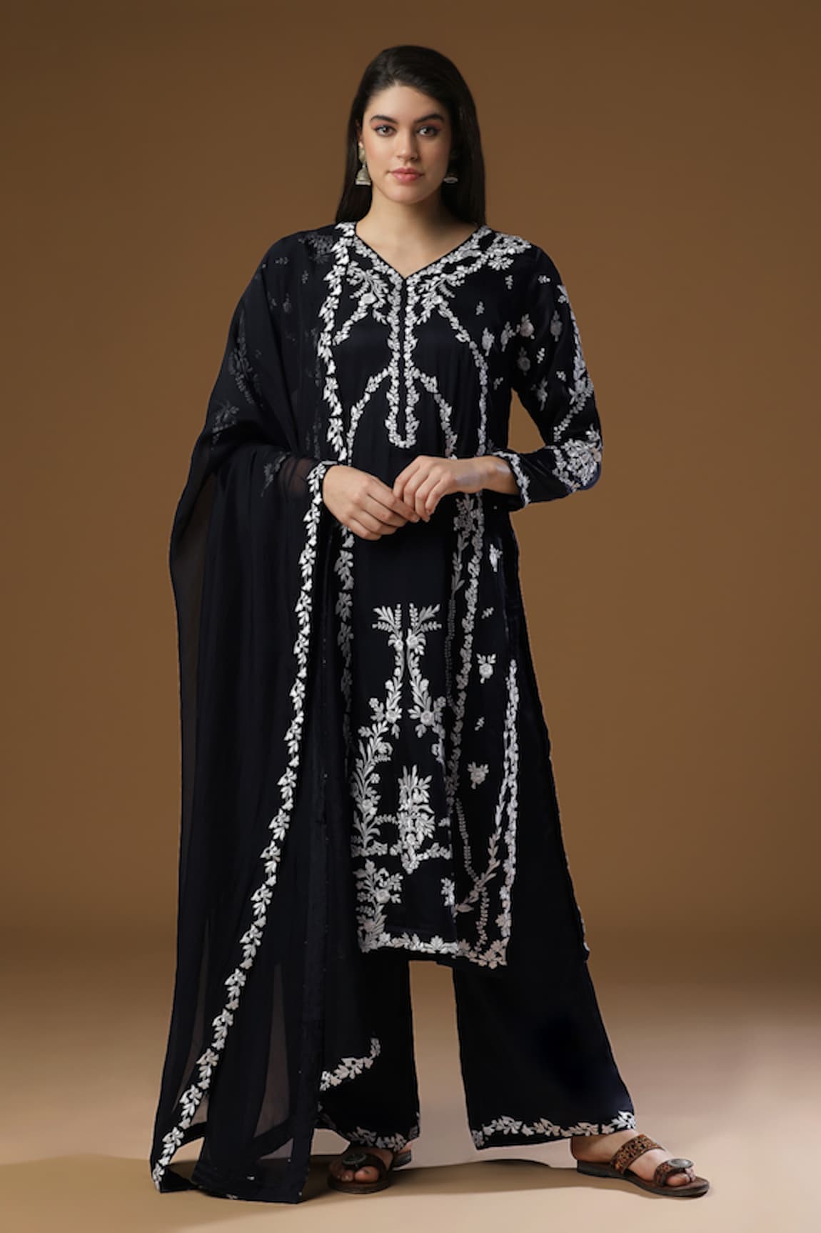 AHLAM Floral Resham Embroidered Kurta Set