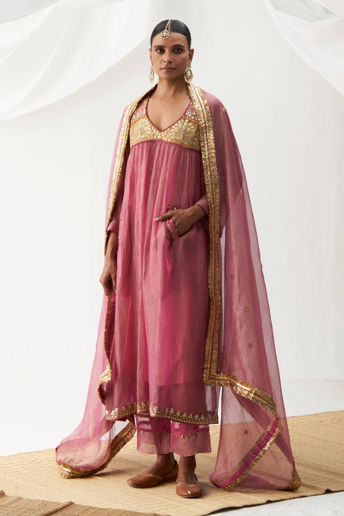 Itrh Gathered Gota Work Kurta Set