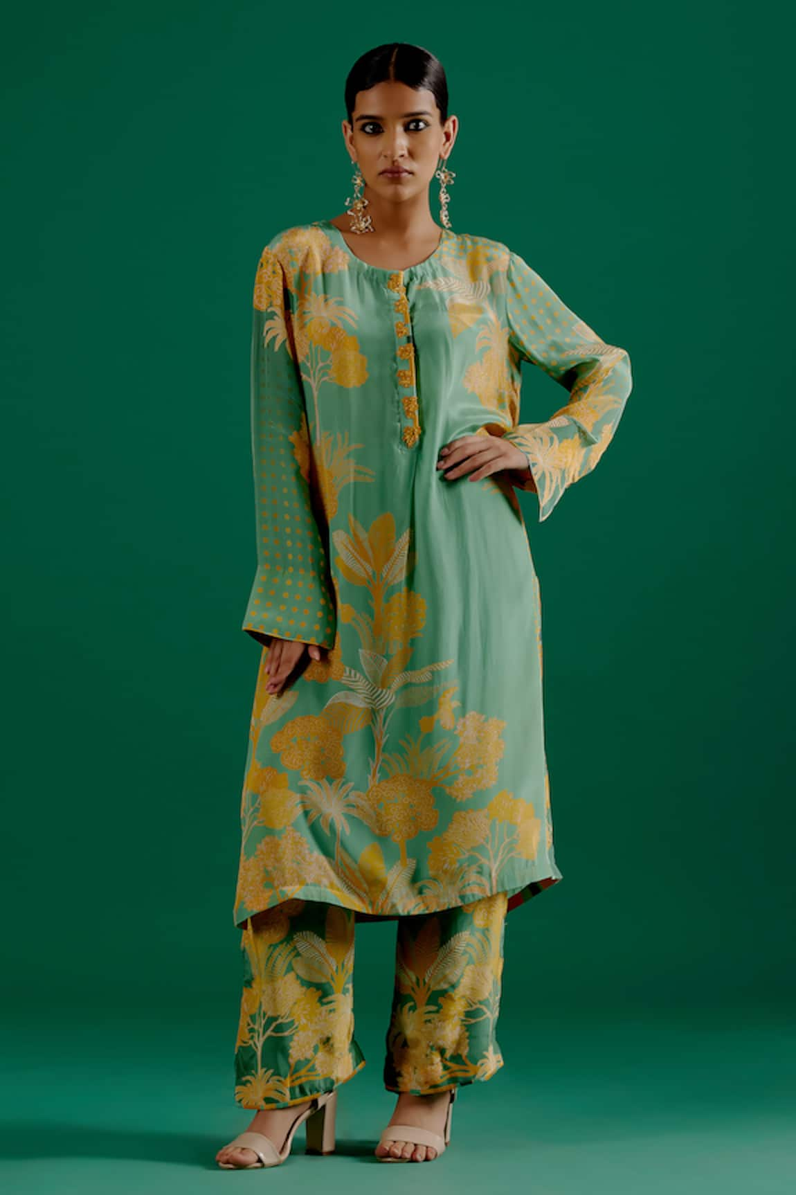 Sitaraa Kavya Bageecha Print Kurta With Pant