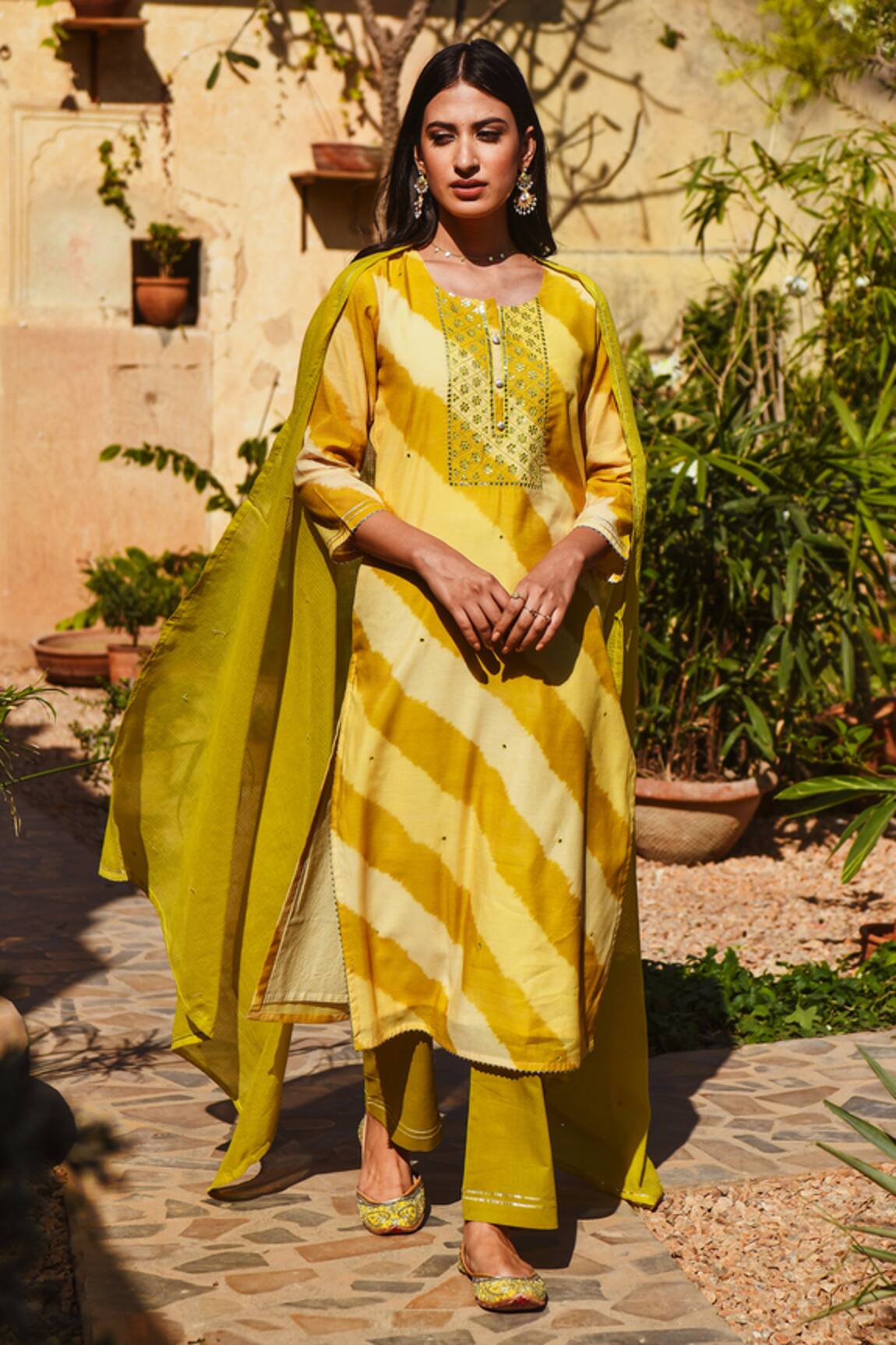 KARAJ JAIPUR Chanderi Leheriya Pattern Kurta Set