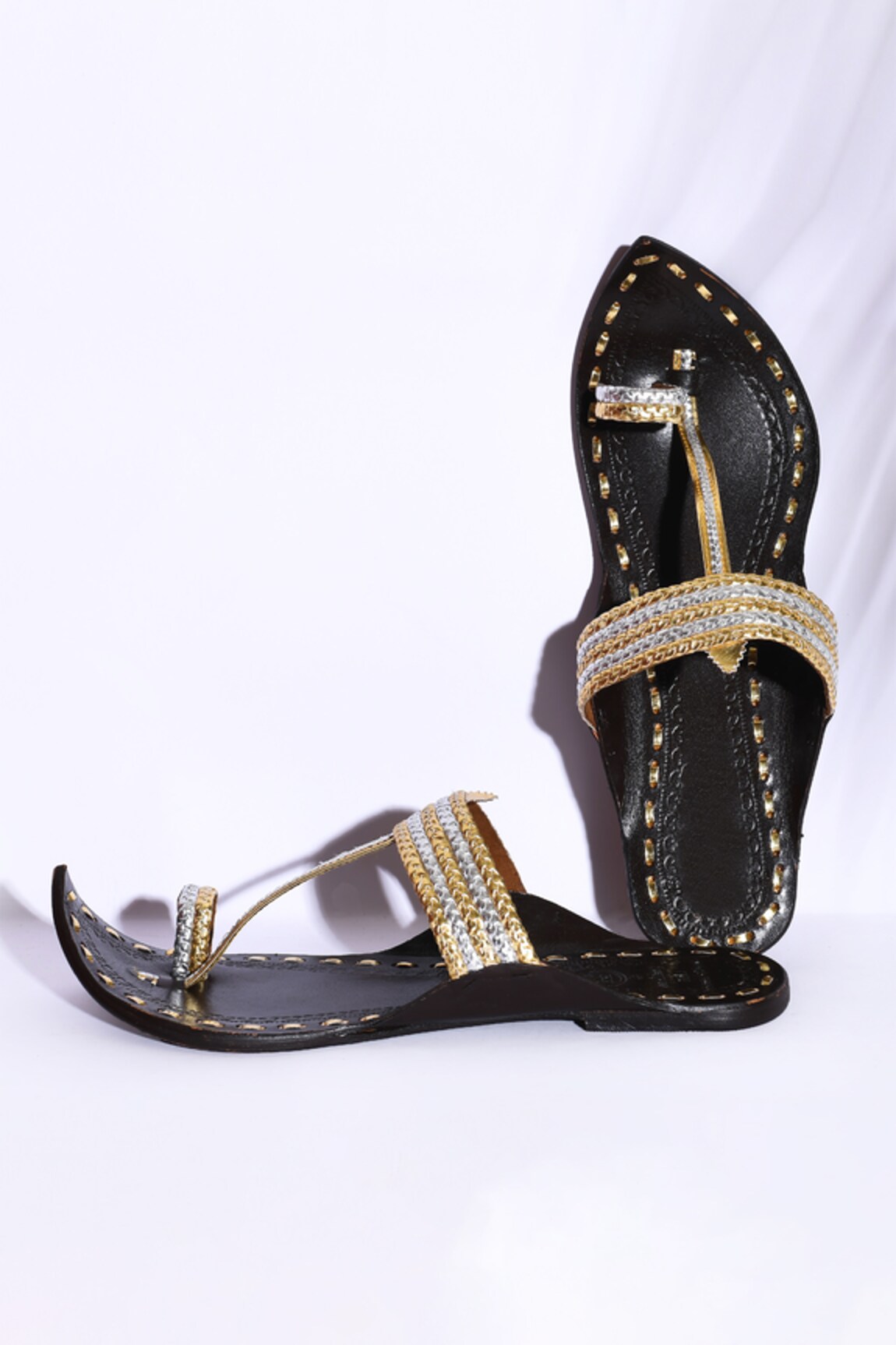 IraSoles Gandhi Dazzle Kolhapuri Flat Sandals