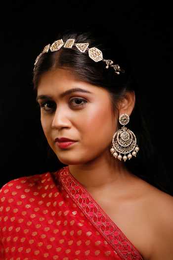 Ishhaara Gold & White Kundan Chandbalis Set 