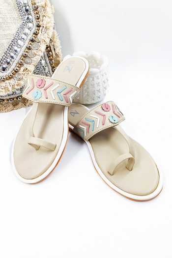 The Madras Trunk Handcrafted Kolhapuri Flats 