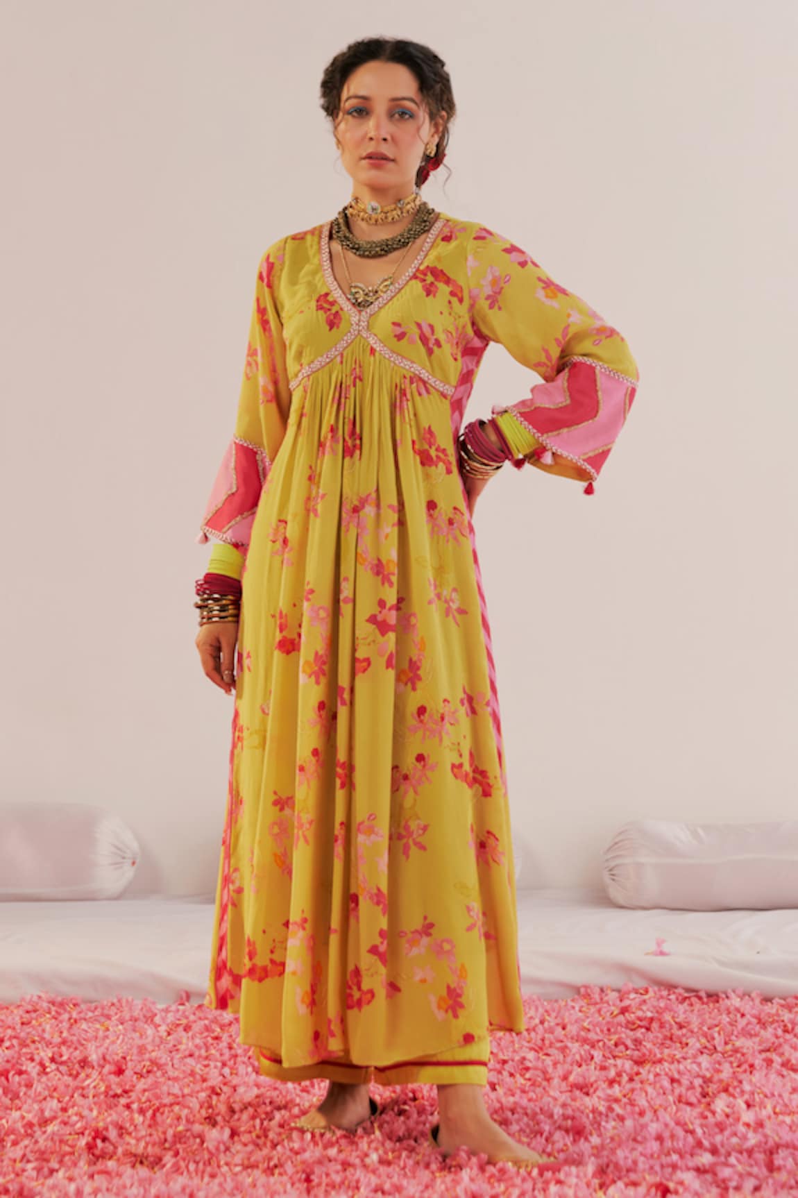 172 THREADS Floral Print Gathered Kurta & Pant Set