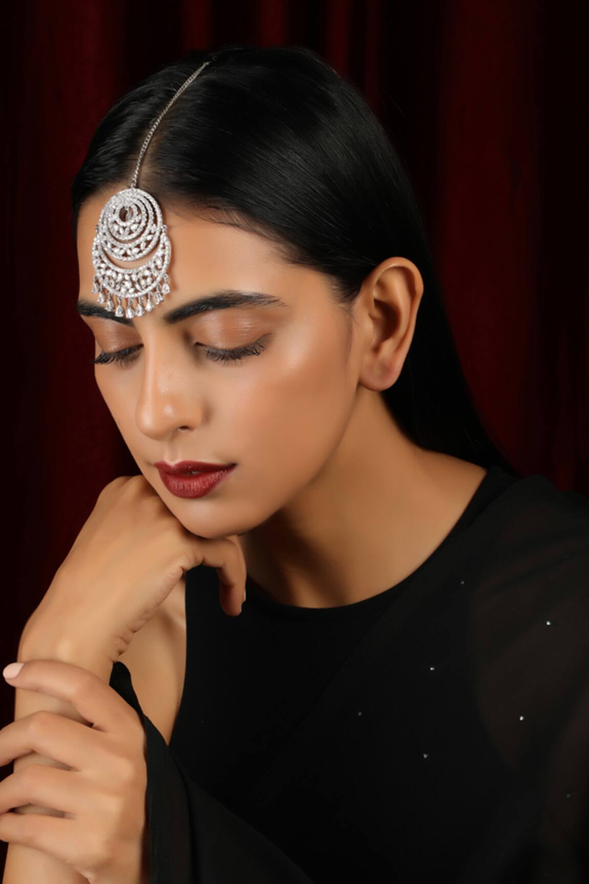 Paisley Pop Crystal Maangtikka 