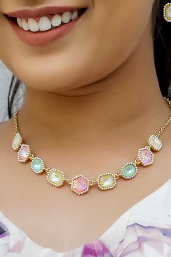 Ishhaara Crystal Stone Embellished Necklace 
