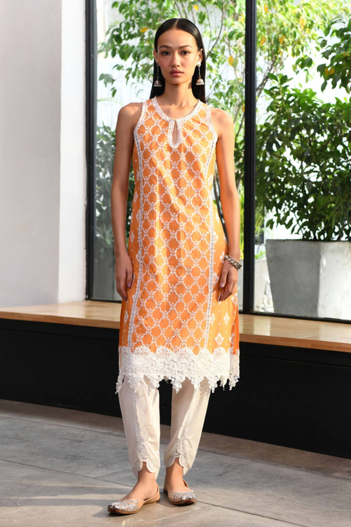 Mulmul Newry Quatrefoil Embroidered Kurta With Dhoti Pant
