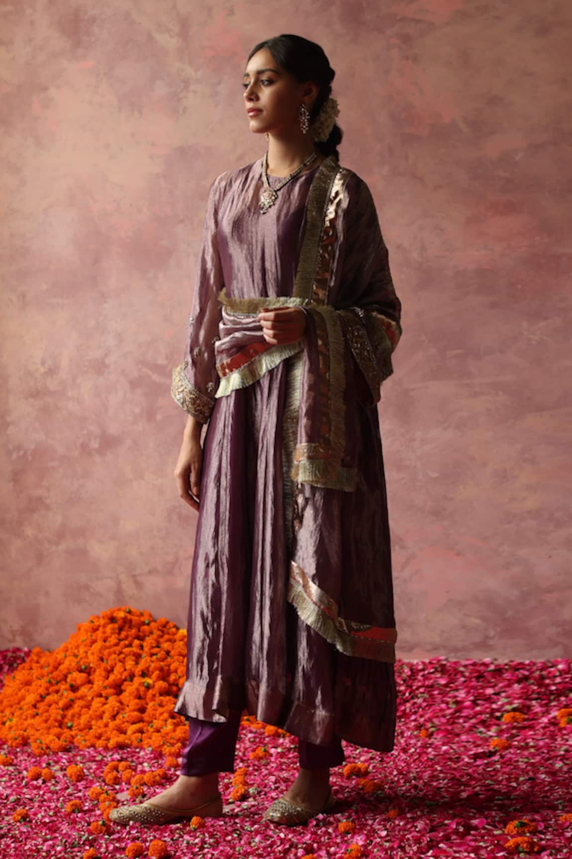 Begum Zaahra Embroidered Bell Sleeve Kurta Set