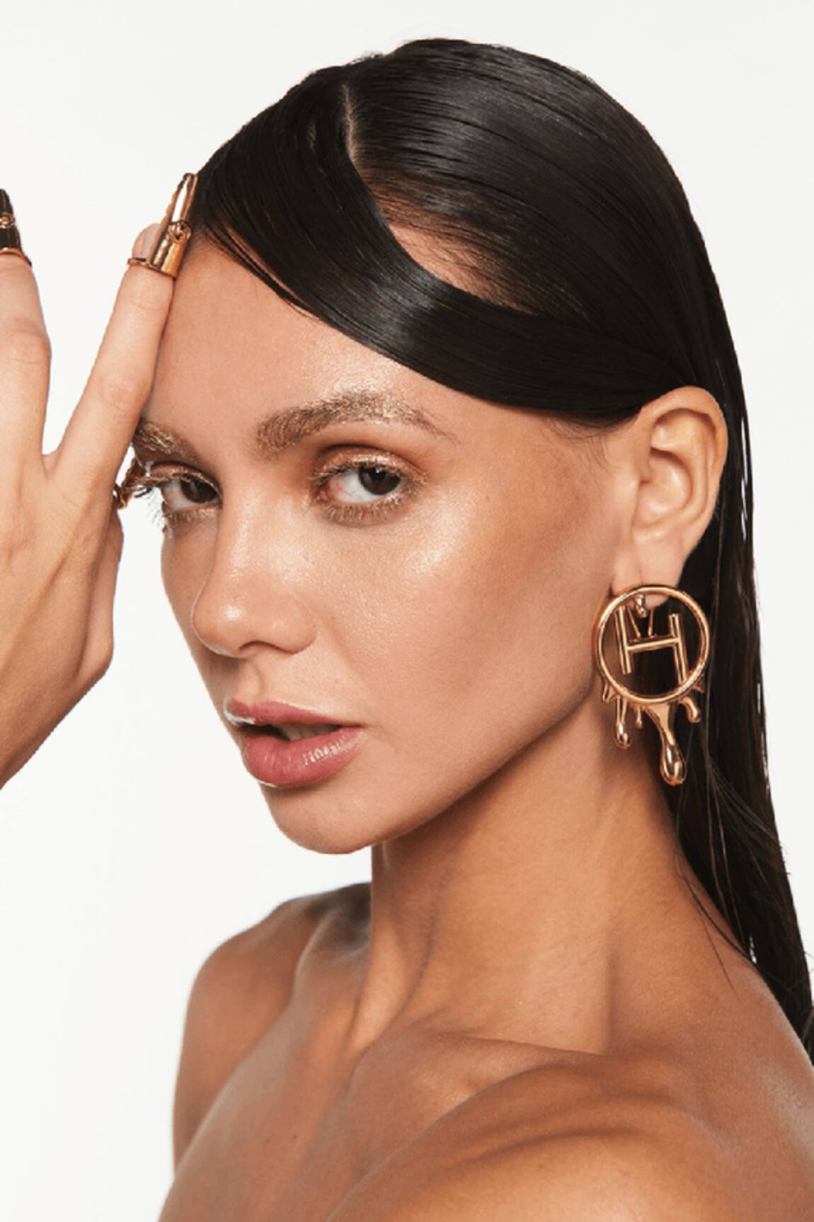 Outhouse Drip Oh Mini Earrings 