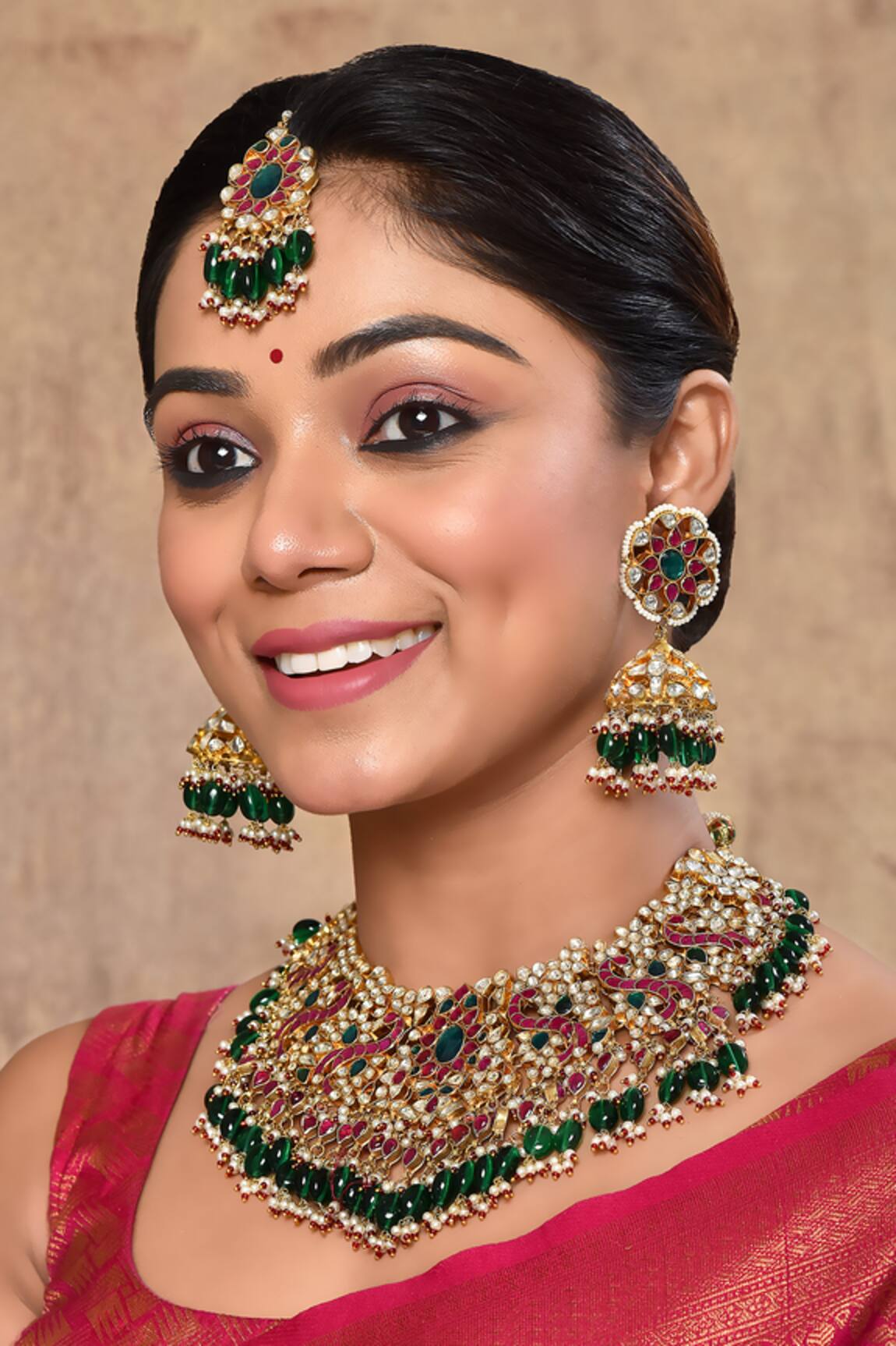 Studio6 Jewels Stone Studded Necklace Set 