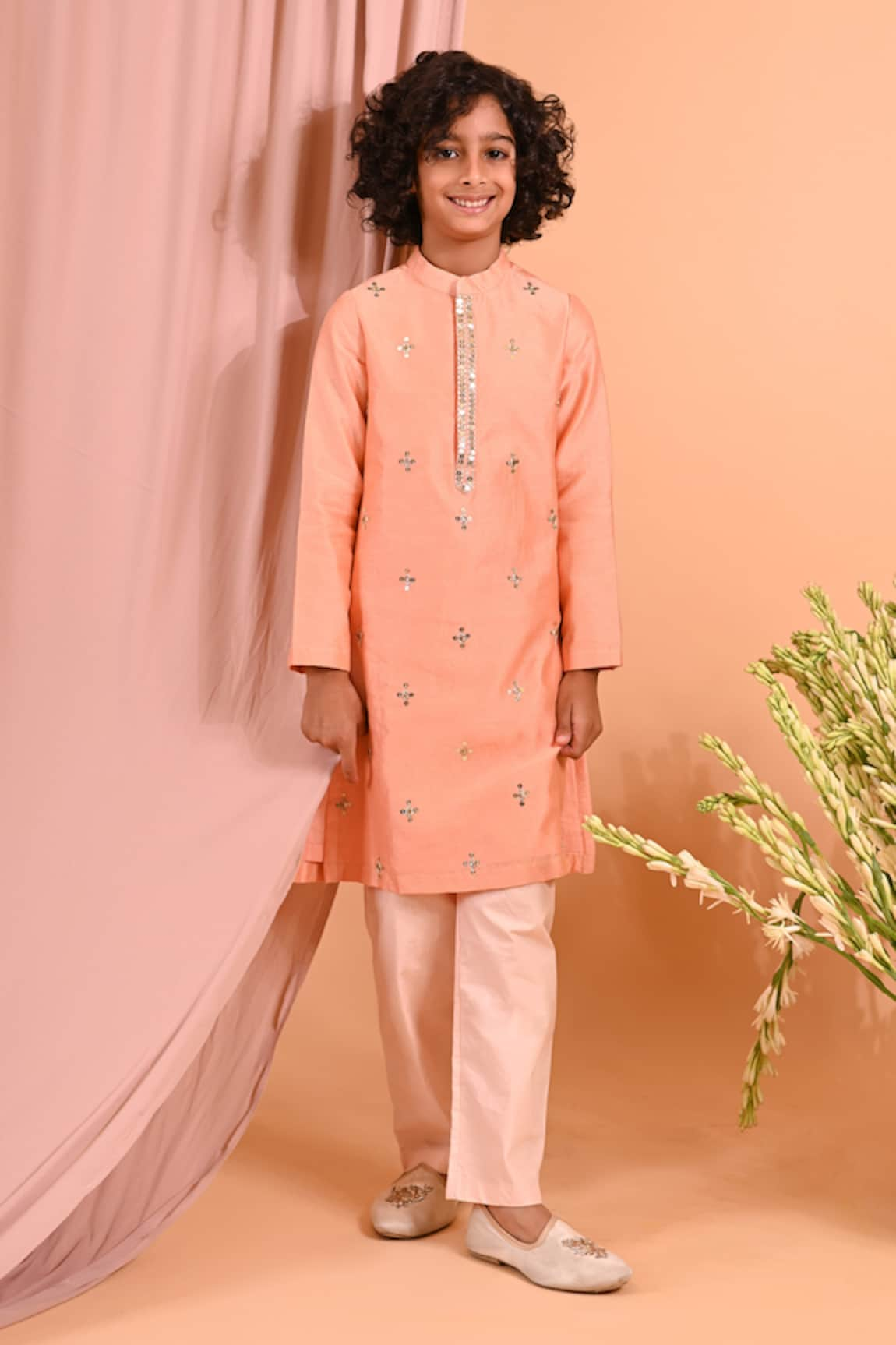 Mini Trails Sequins Embroidered Kurta & Pant Set