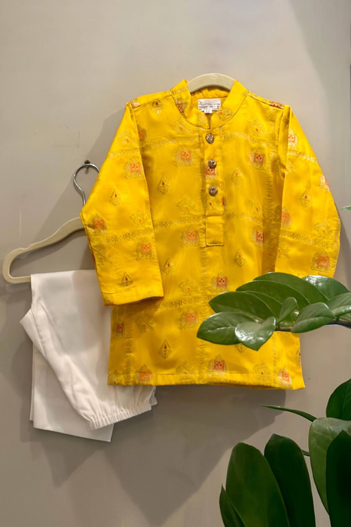 Rage Attire-Sweta Saria Elephant Work Kurta With Pajama