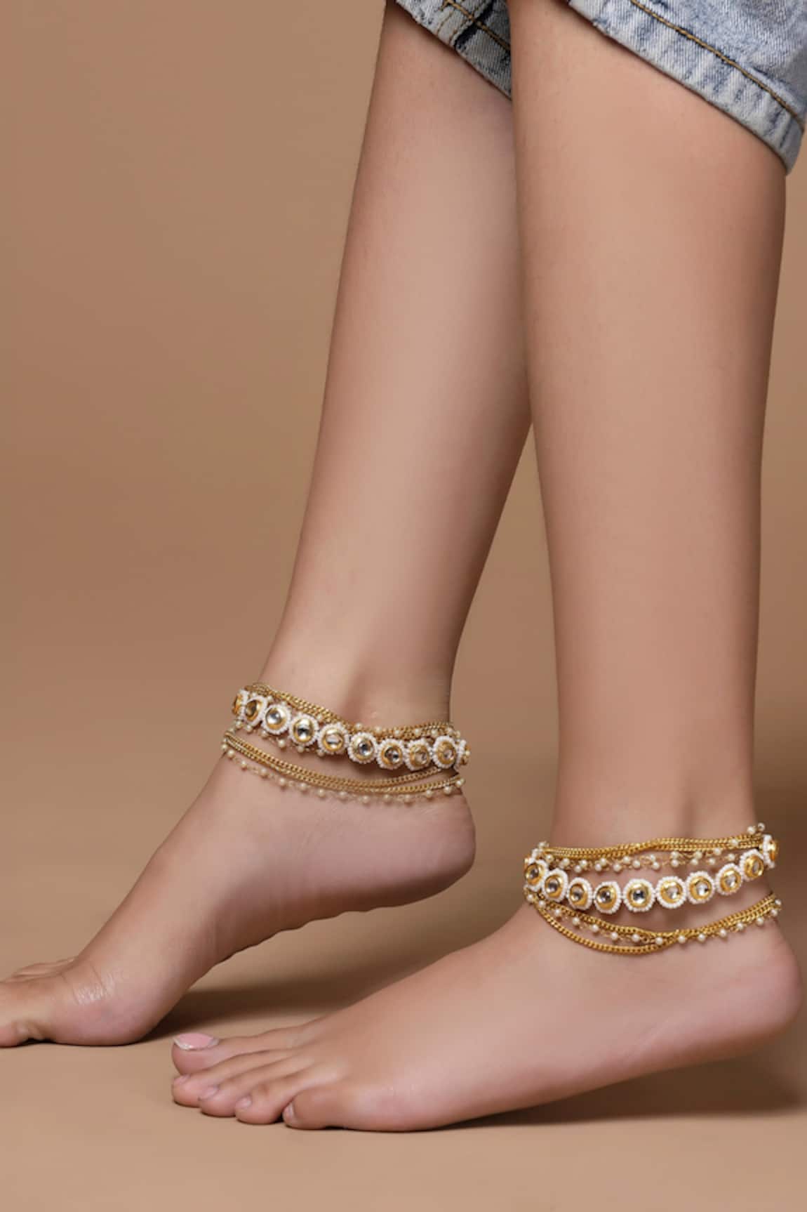 Dugran By Dugristyle Kundan & Pearl Embellished Anklets