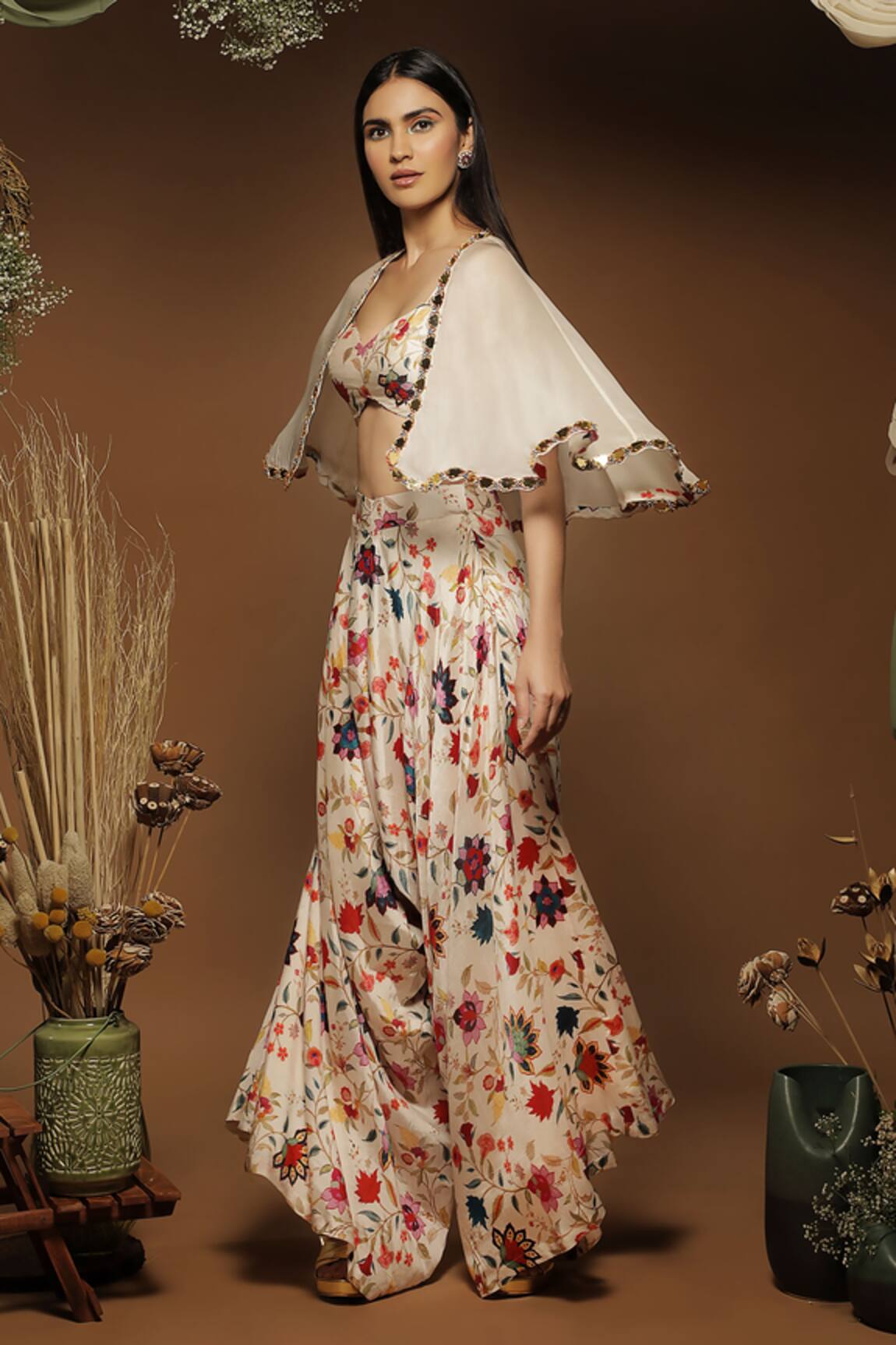 Label Ne'chi Floral Pattern Draped Pant Set With Poncho