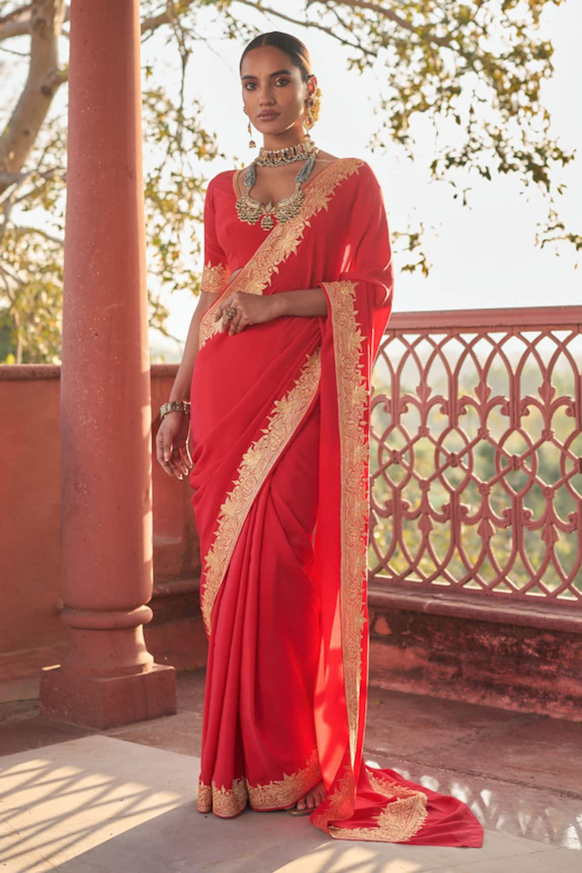 The Whole Nine Yards Shaheen Leaf Border Saree With Blouse