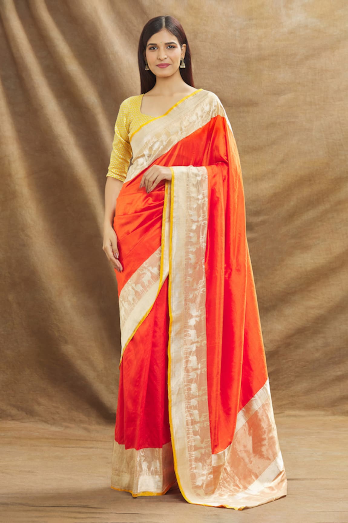 Resa by Ushnakmals Silk Contrast Border Saree With Running Blouse