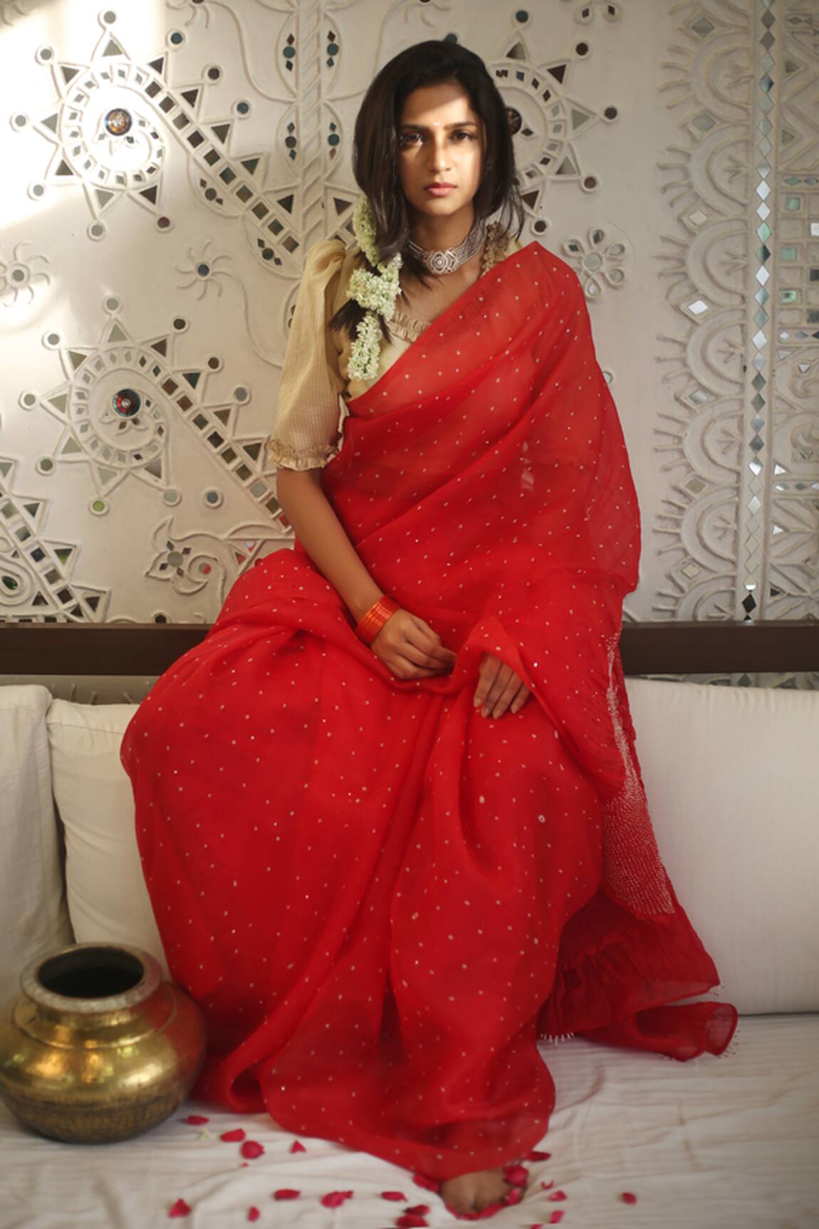 Naina Jain Bandhani Pattern Saree With Unstitched Blouse Piece 