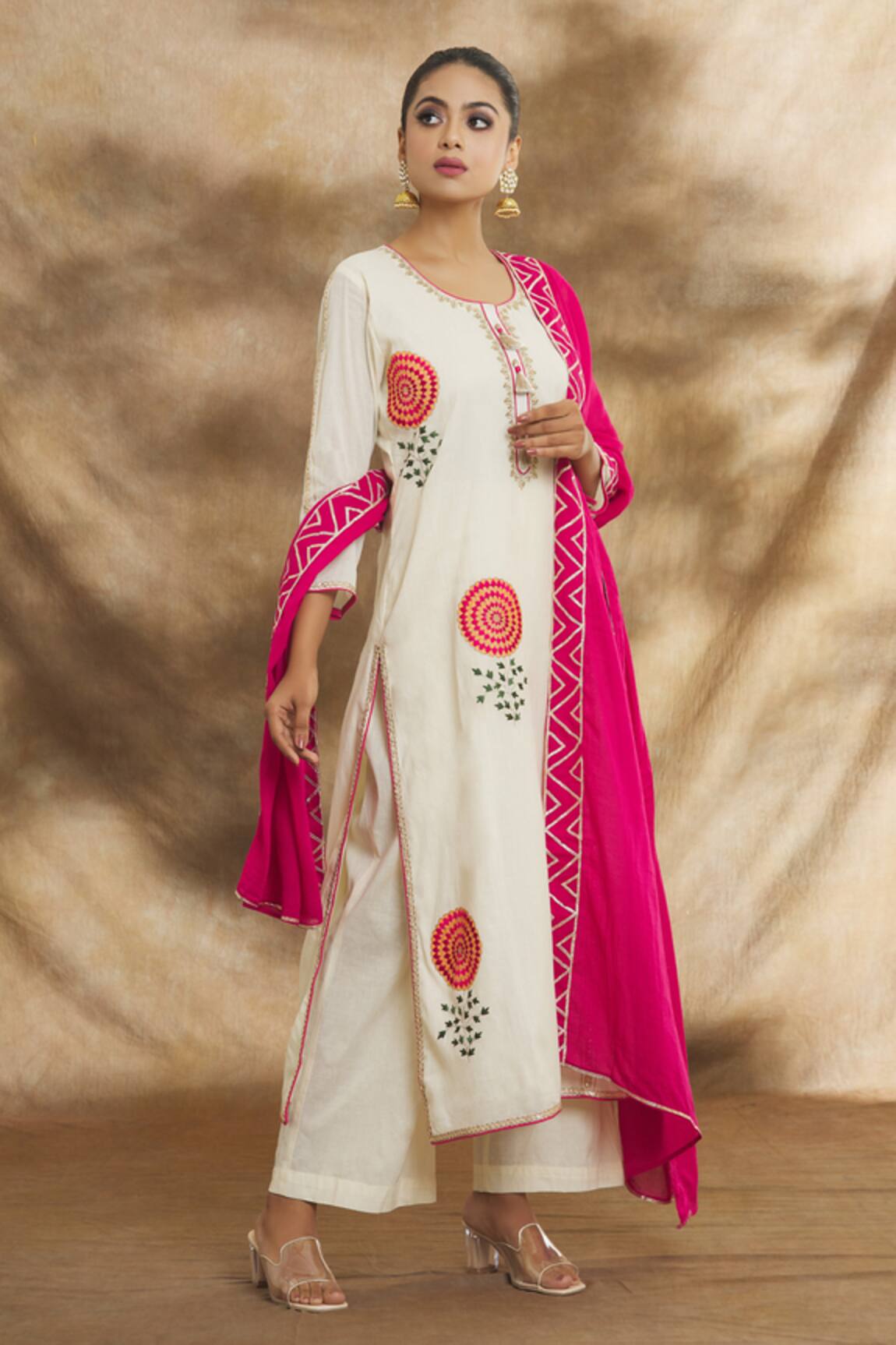 Peenacolada Resham Embroidered Kurta Pant Set