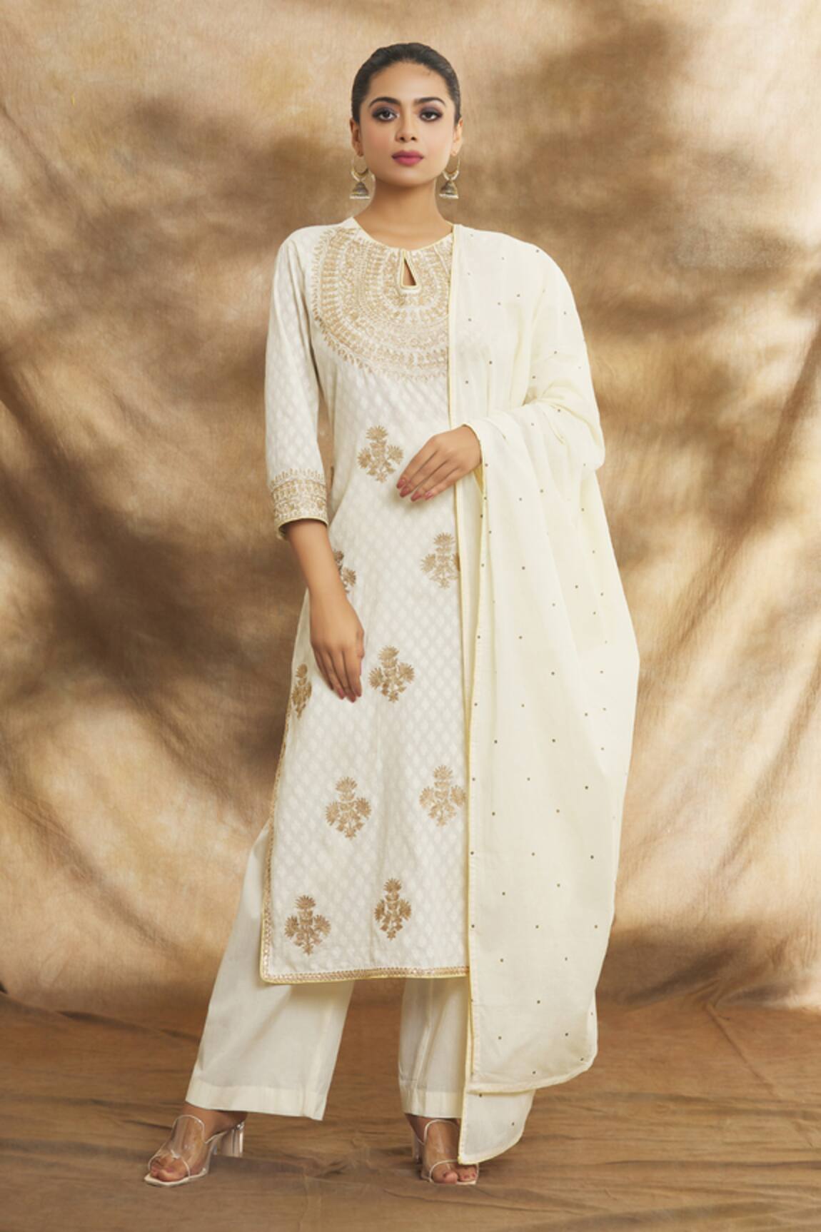 Peenacolada Blossom Aari Embroidered Kurta Pant Set