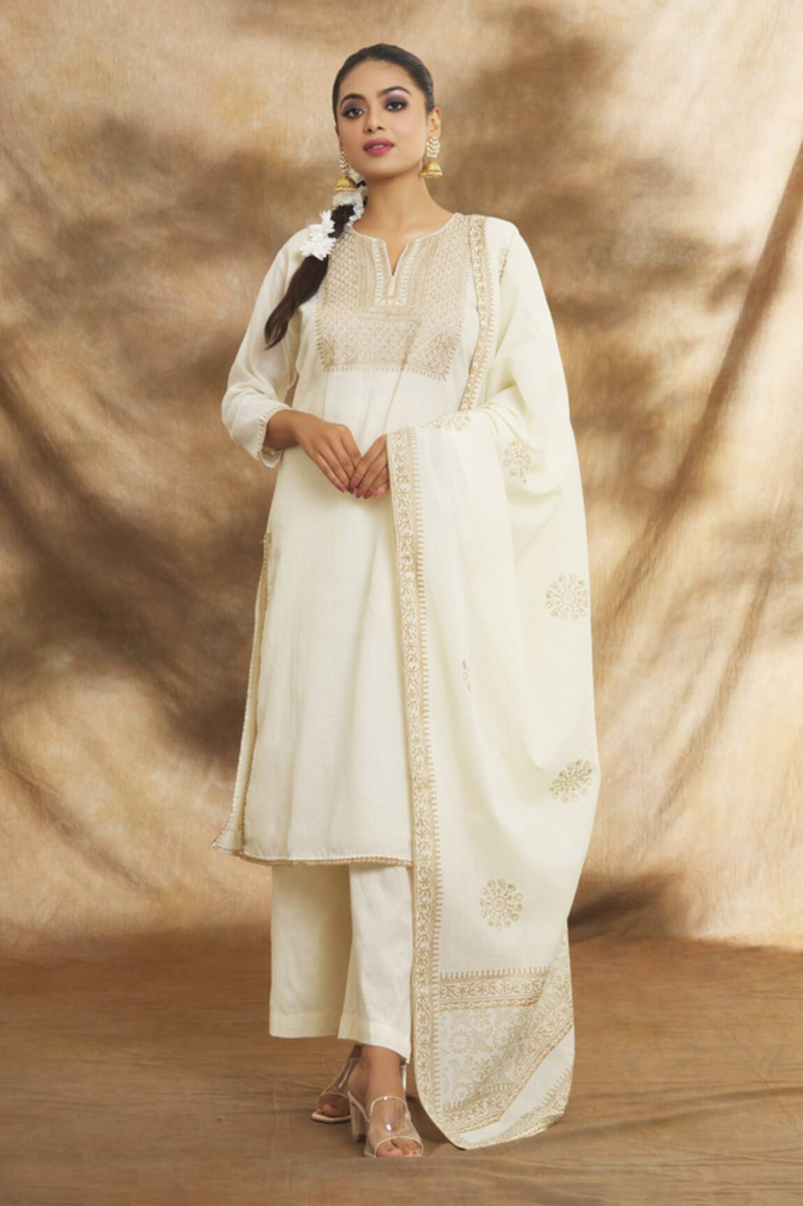 Peenacolada Aari Embroidered Bodice Kurta Pant Set