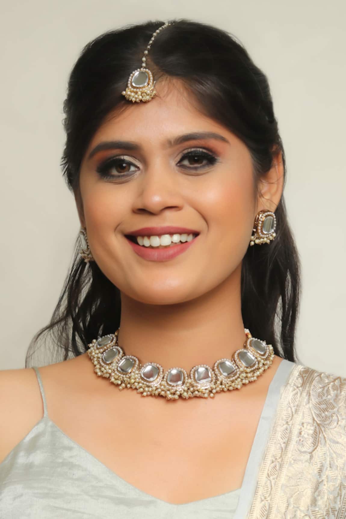 Ishhaara Kundan Embellished Necklace Set With Maangtikka