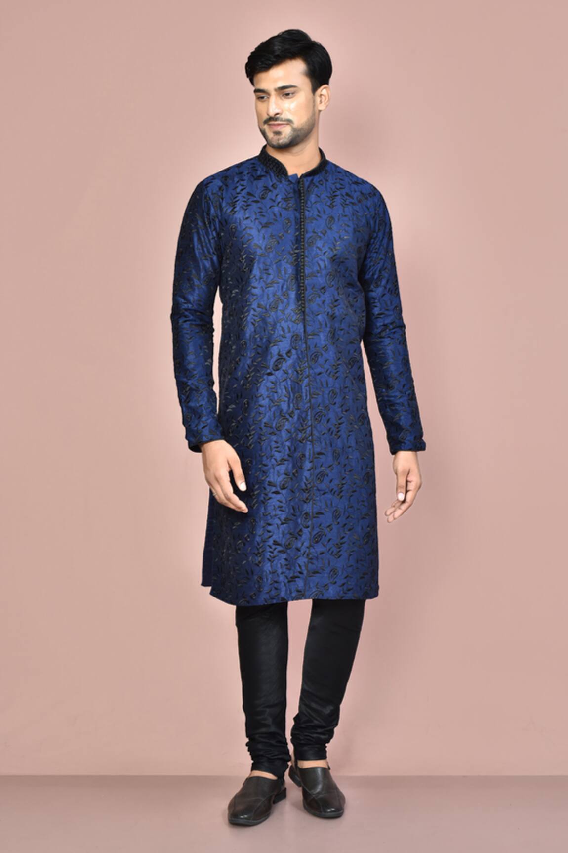 Arihant Rai Sinha Thread Embroidered Kurta & Pant Set 