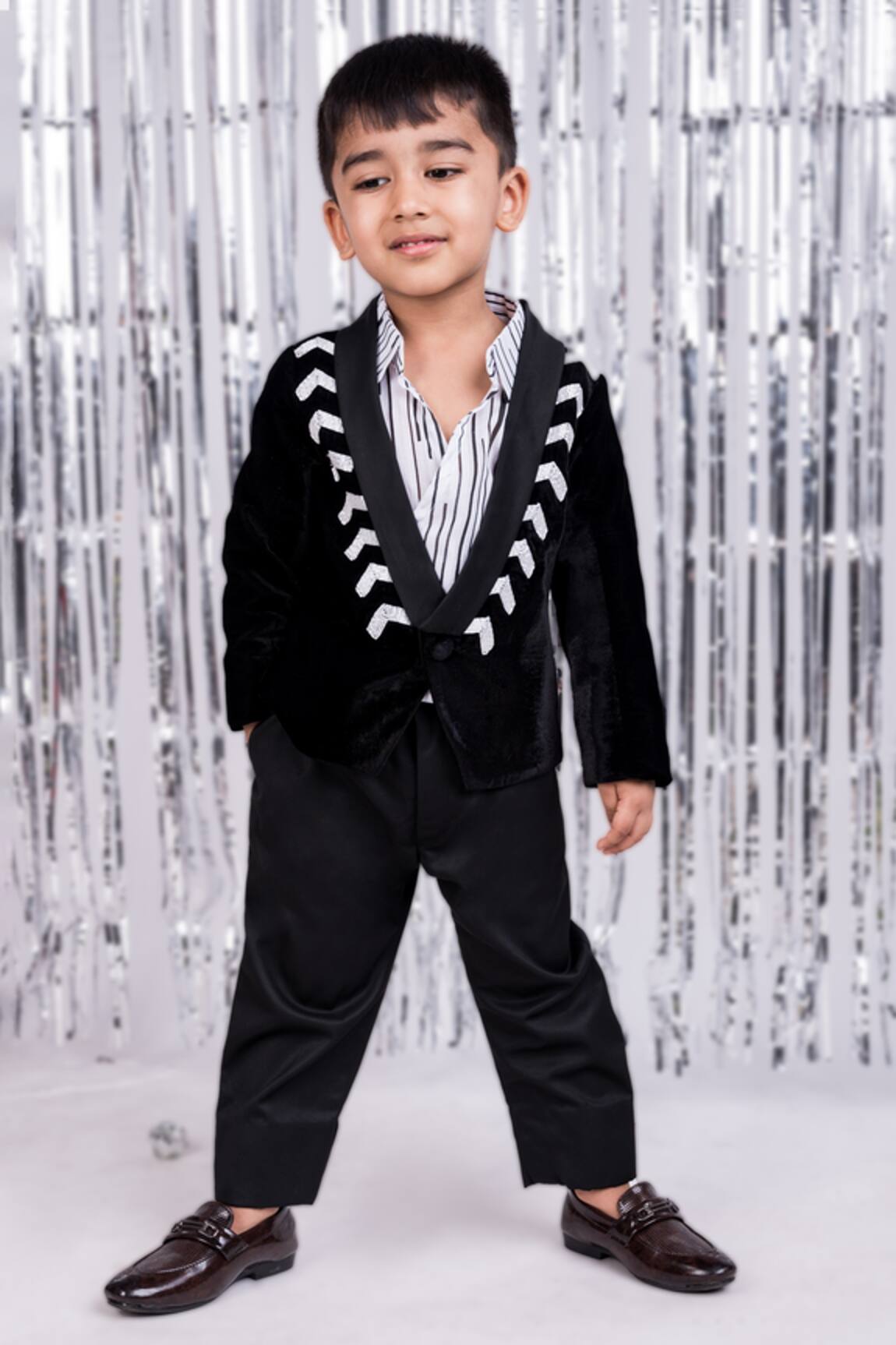 Toplove Elegant Noir Beaded Blazer & Pant Set 