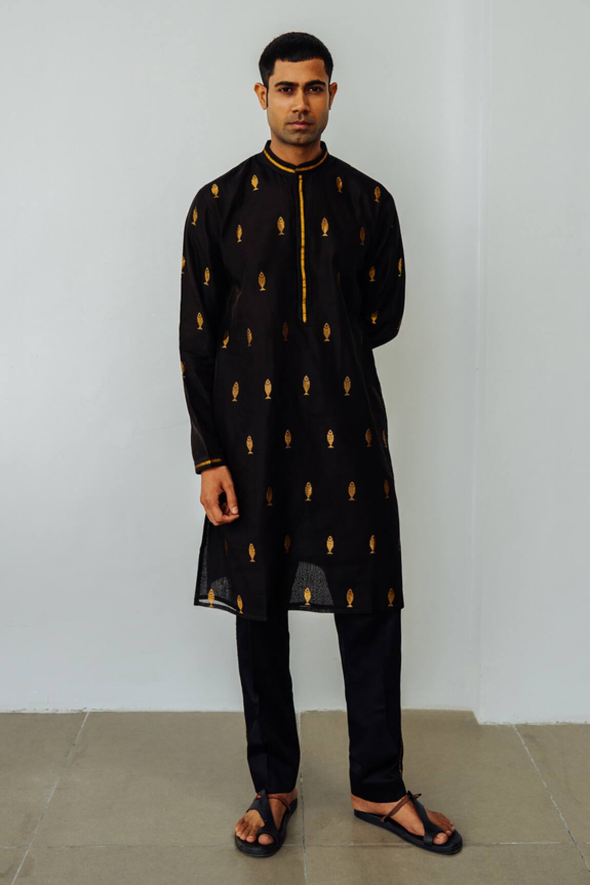 Wabi Sabi By Anshum-Ritesh Anchovy Woven Chanderi Kurta Set