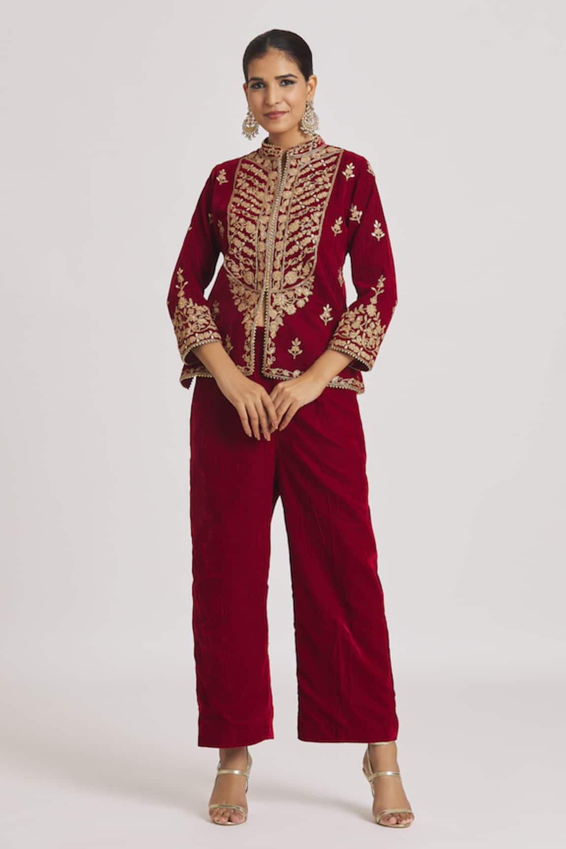 Rahul Singh Velvet Embroidered Short Kurta & Pyjama Set