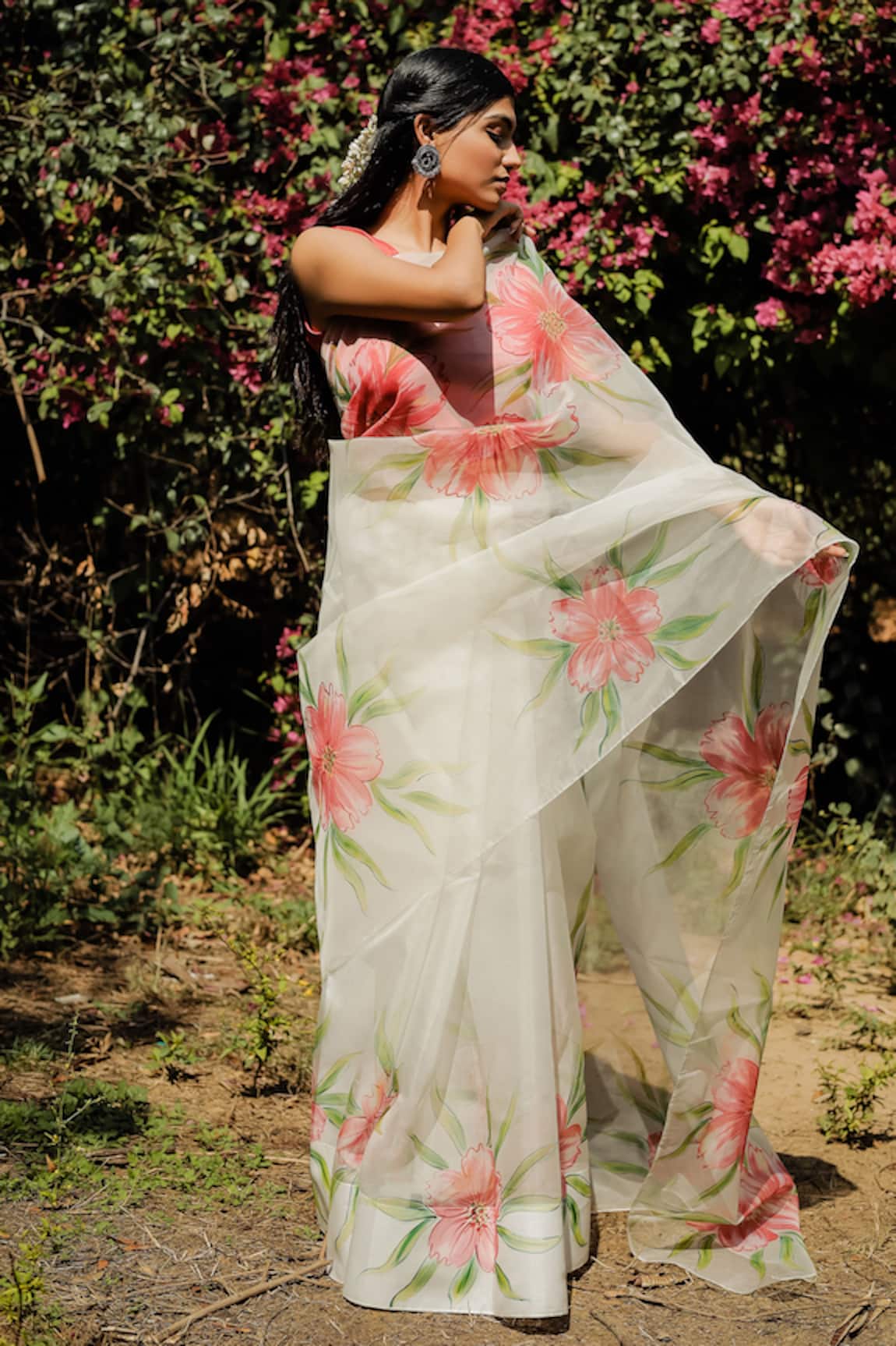 Mangalmay by Aastha Flower Hand Painted Saree With Unstitched Blouse Piece