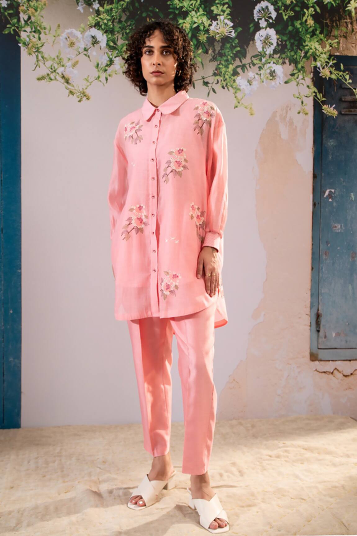 Arcvsh By Pallavi Singh Dahlia Print Shirt With Silk Chanderi Pant