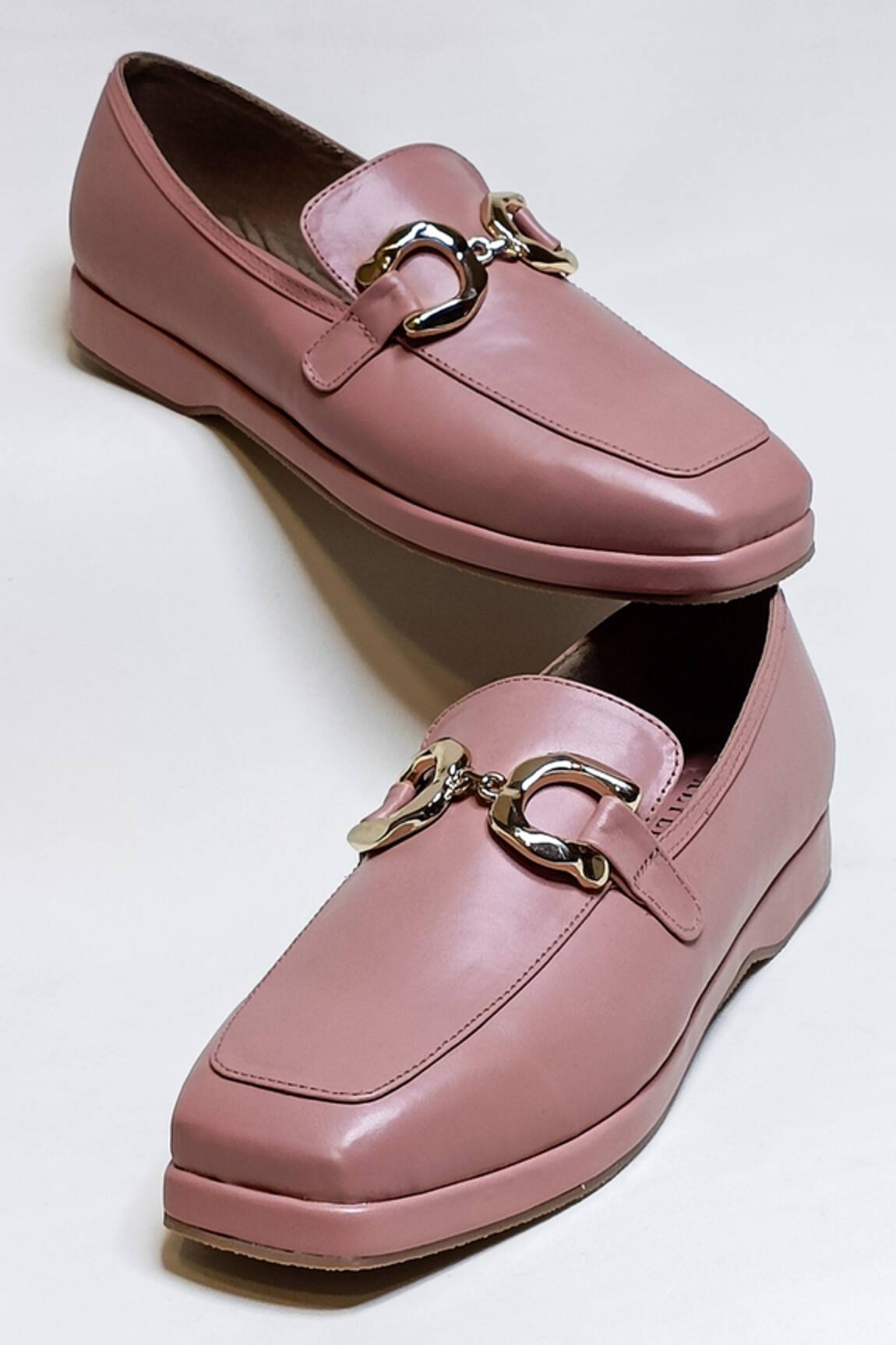 THE ALTER Interlocked Buckle Detail Loafers