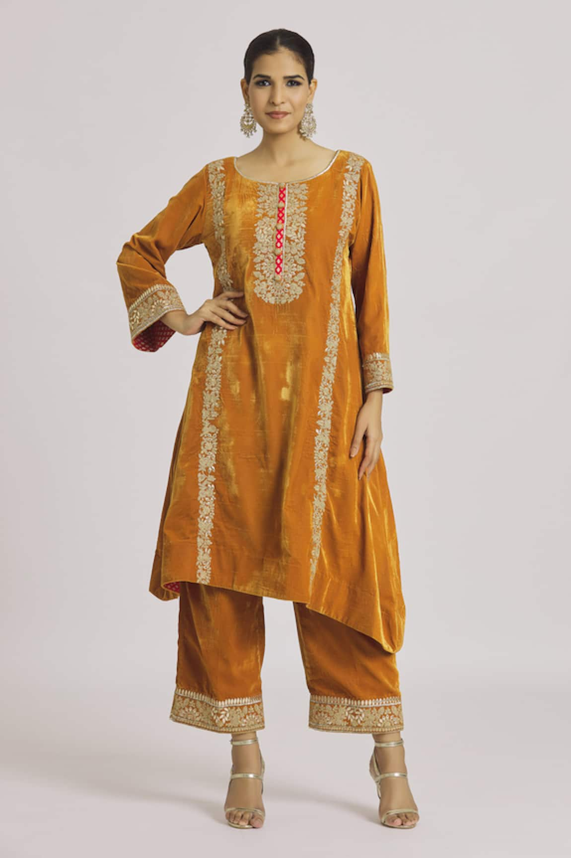 Rahul Singh Floral Embroidered Velvet Kurta & Pyjama Set