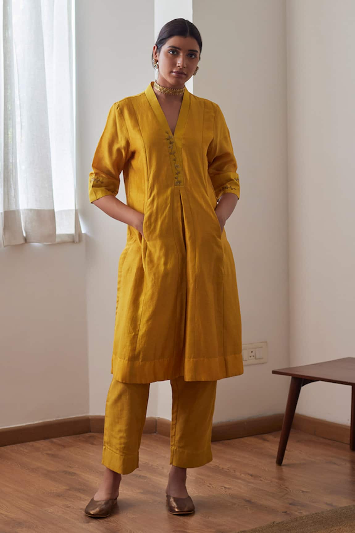 Shorshe Clothing Chanderi Sequin Embroidered Kurta & Pant Set