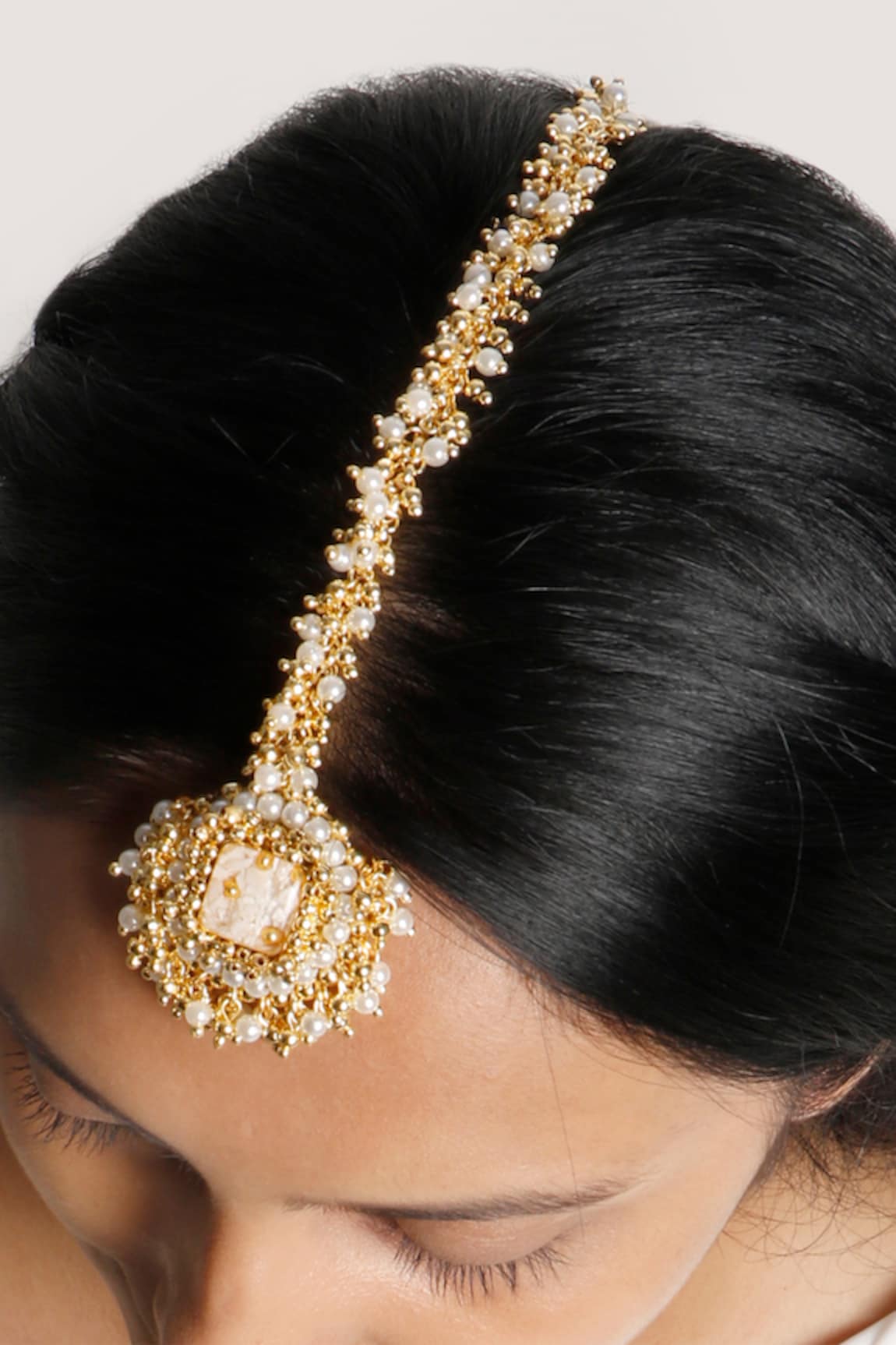 Vaidaan Raka Shell Pearl Embroidered Maangtikka