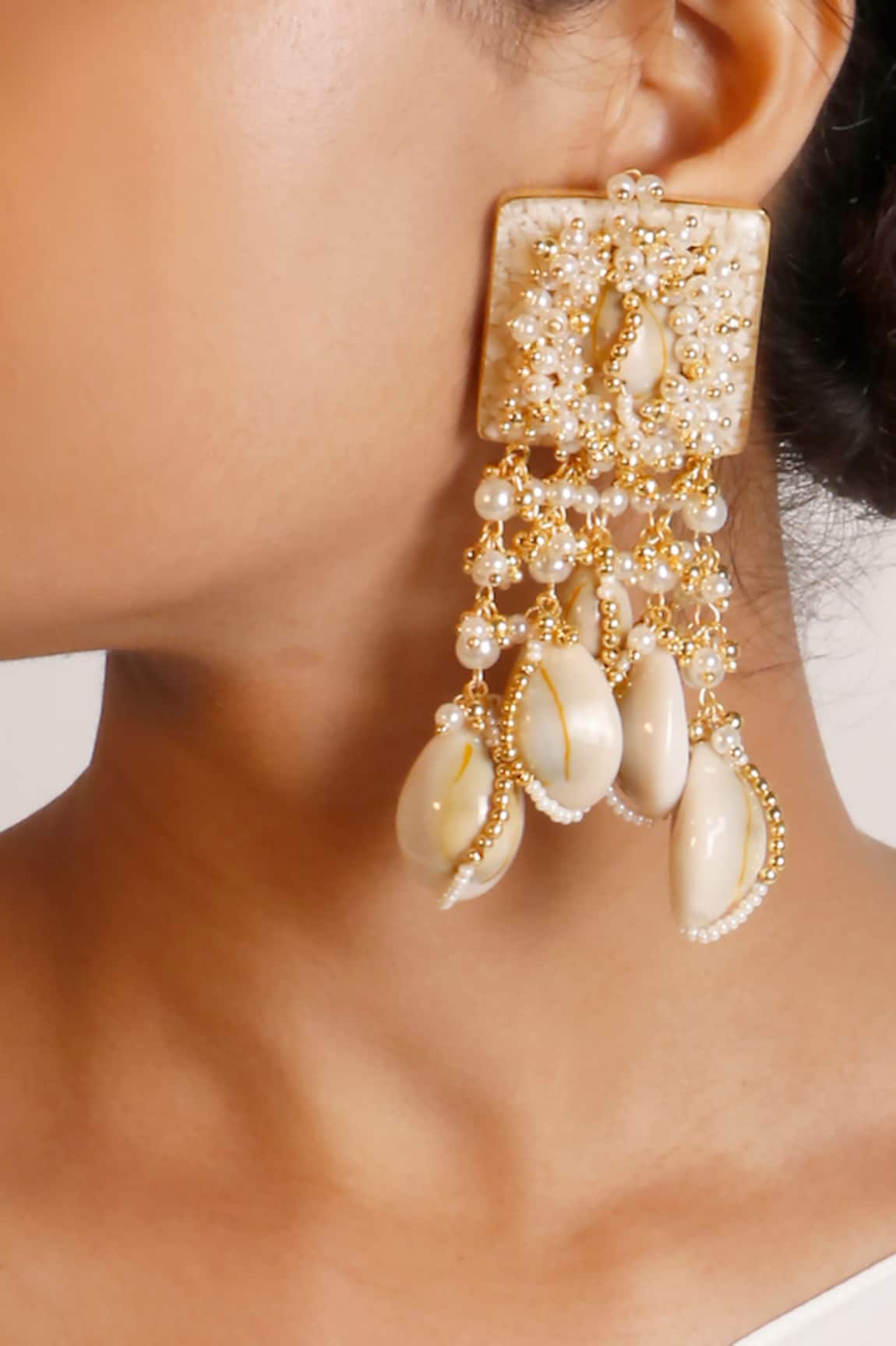 Vaidaan Aarohi Hand Embroidered Earrings